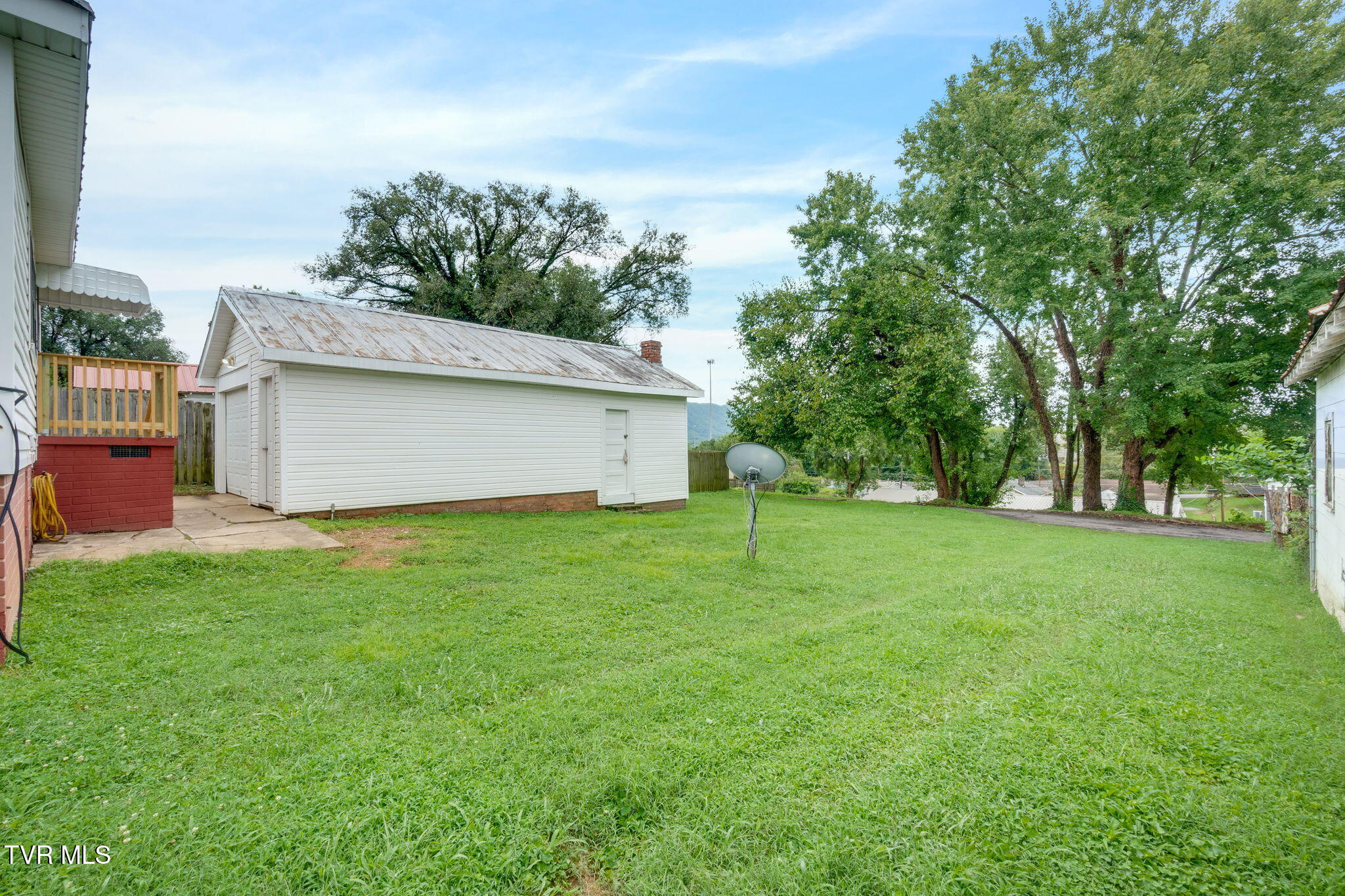 942 Fairview Avenue Property Photo 35