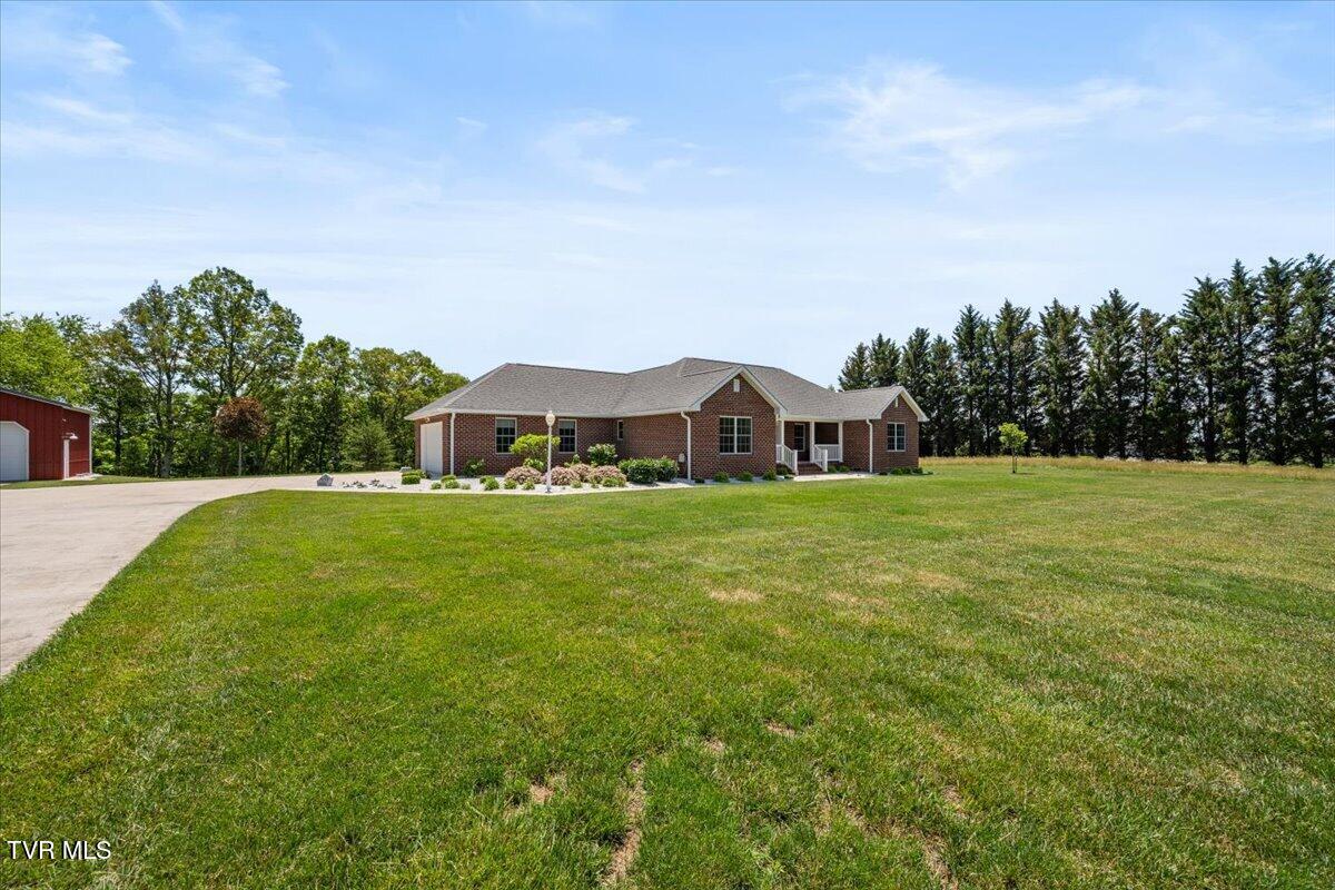 898 Bear Trail Property Photo 15