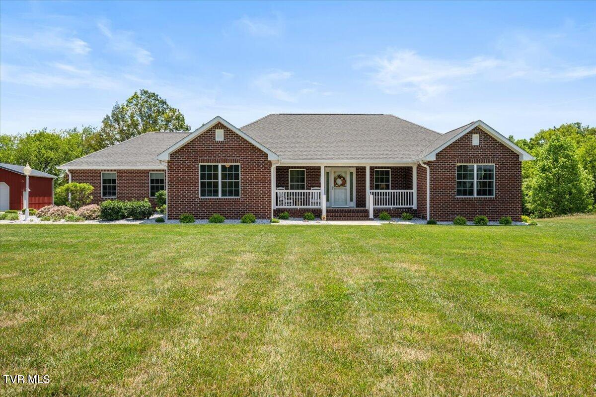 898 Bear Trail Property Photo 18