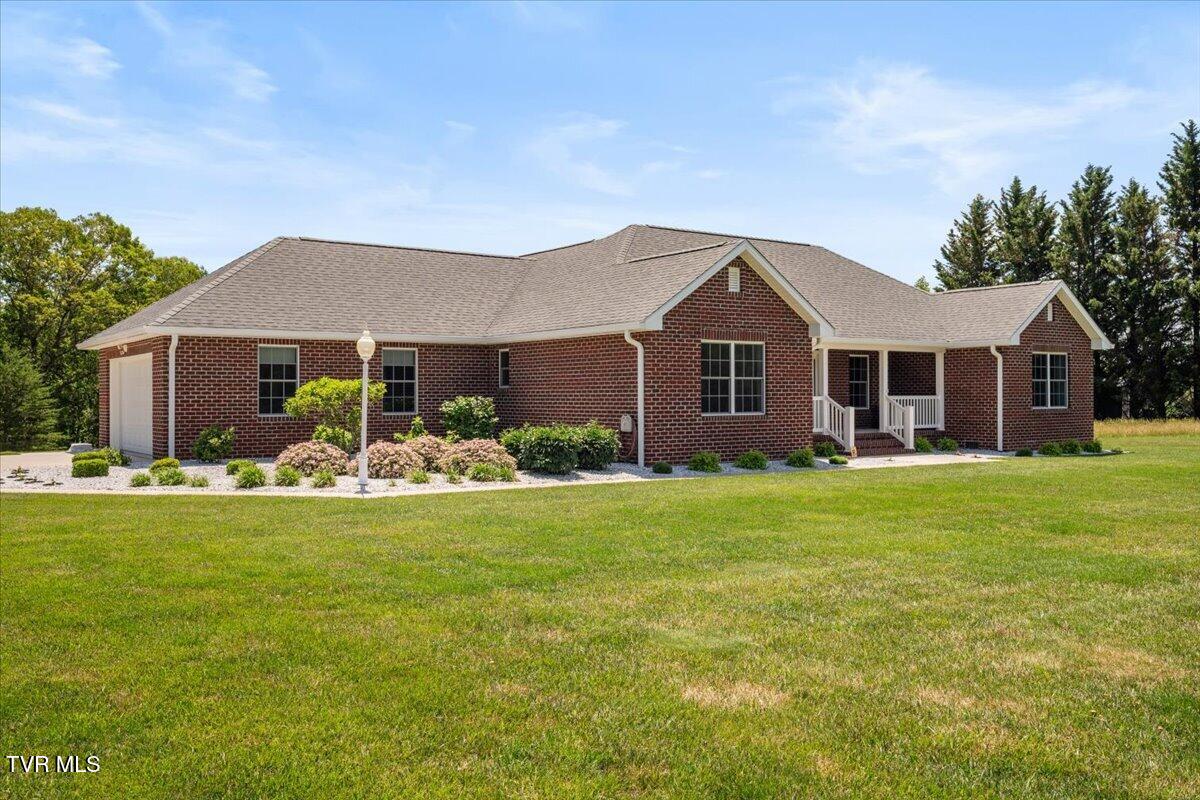 898 Bear Trail Property Photo 19