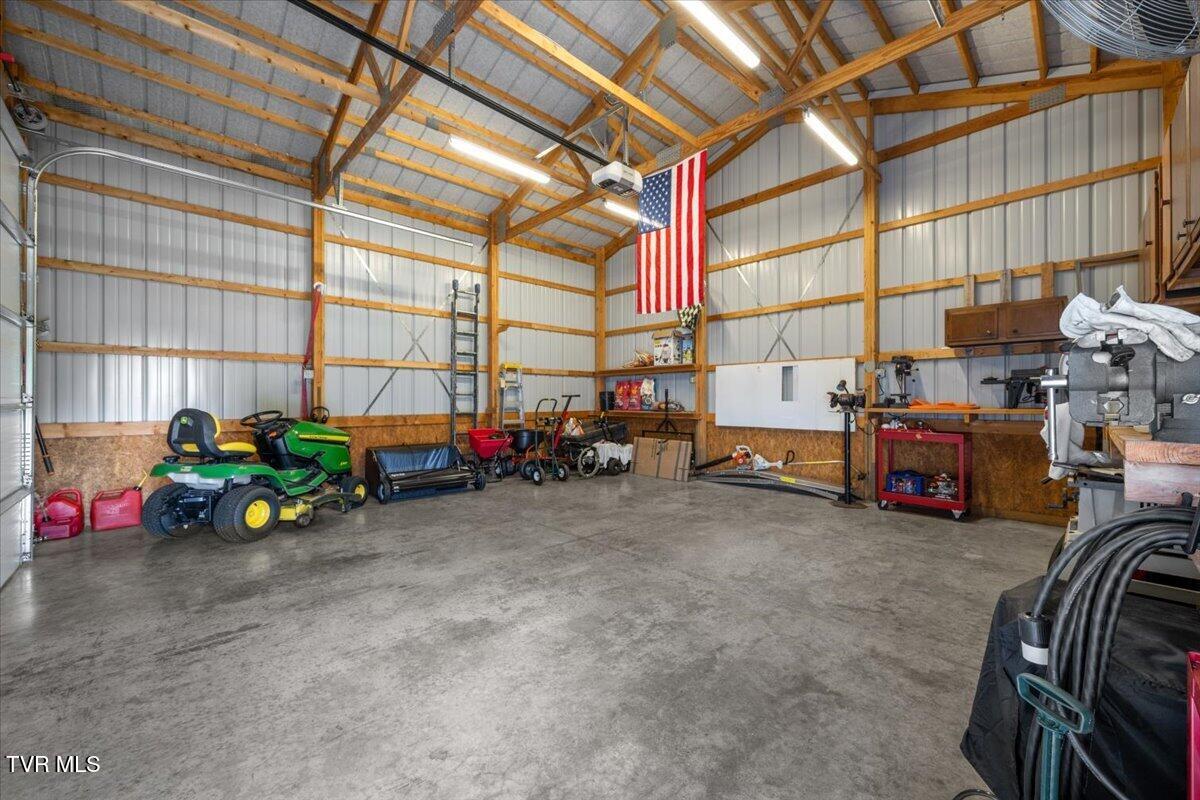 898 Bear Trail Property Photo 23