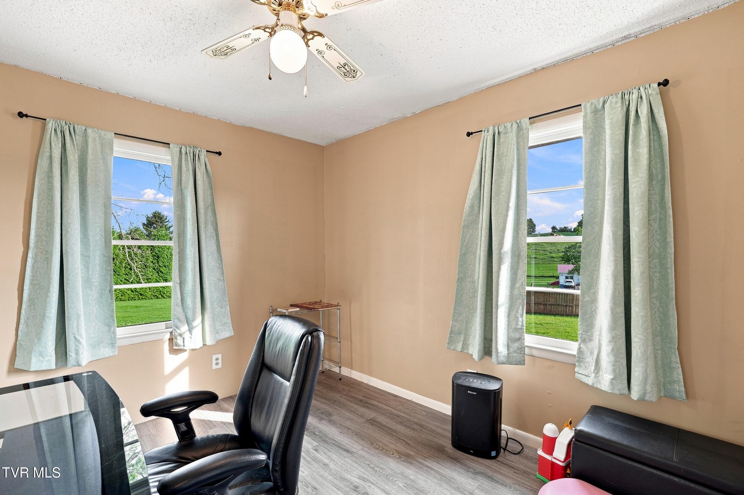 22197 Green Village Drive Property Photo 21