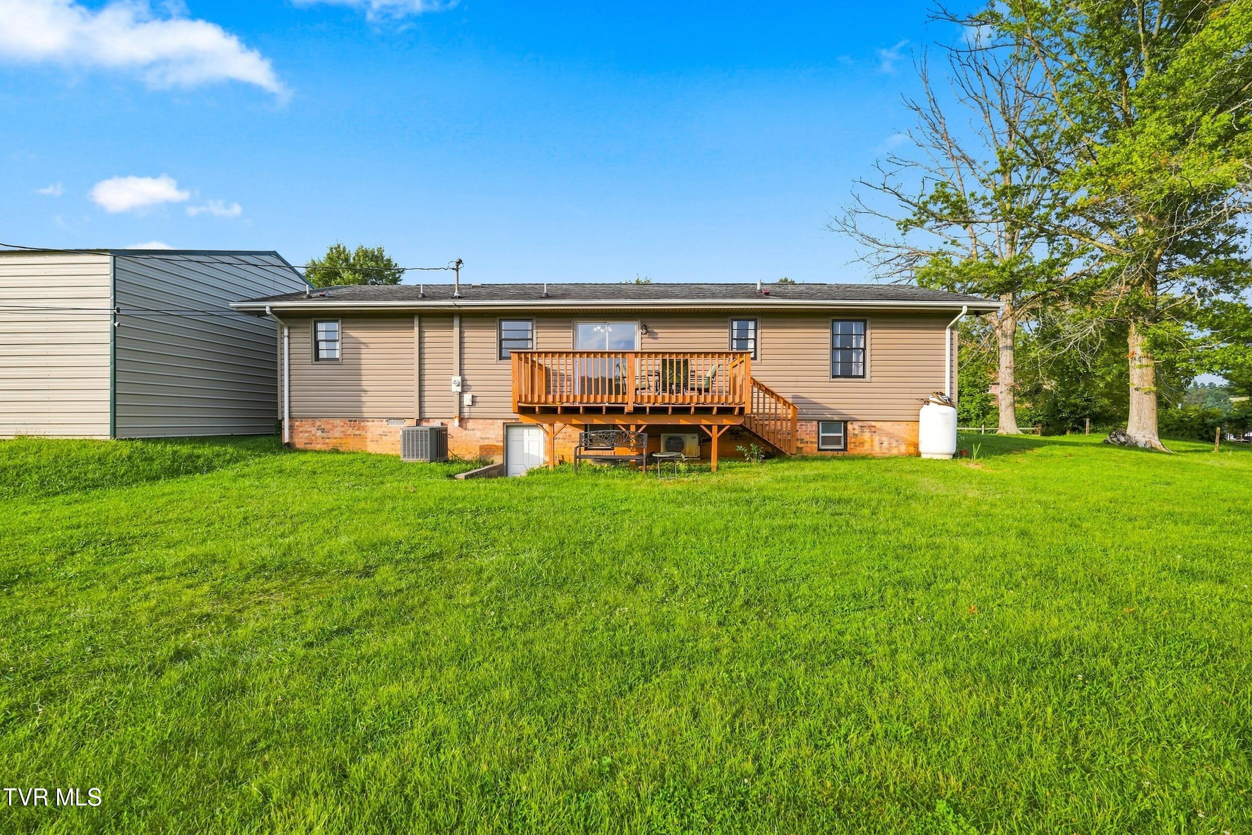 22197 Green Village Drive Property Photo 35