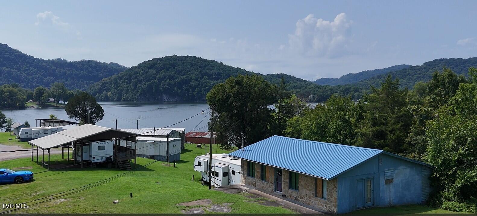246 Cherokee Boat Dock Road Property Photo 17