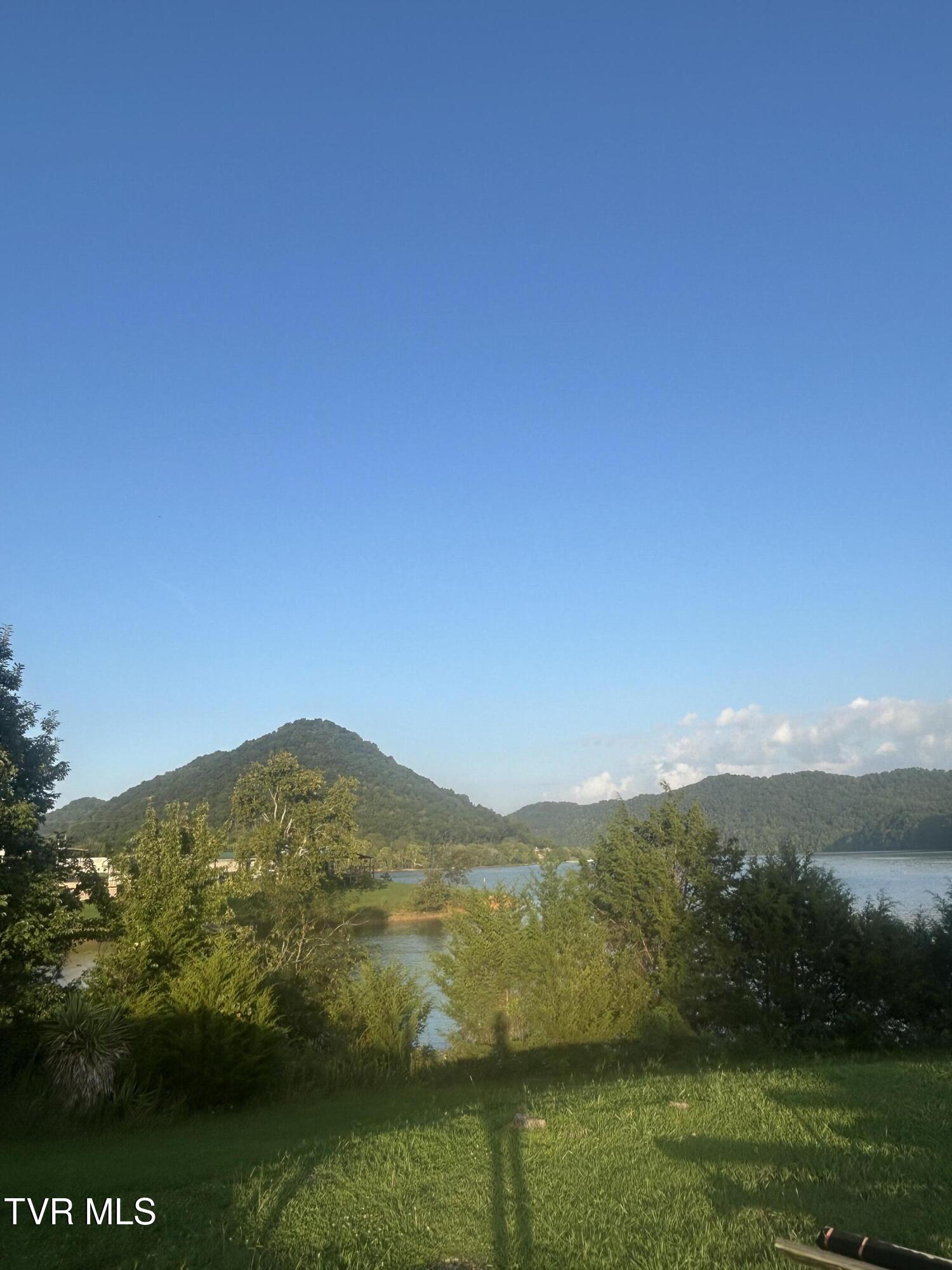 246 Cherokee Boat Dock Road Property Photo 35