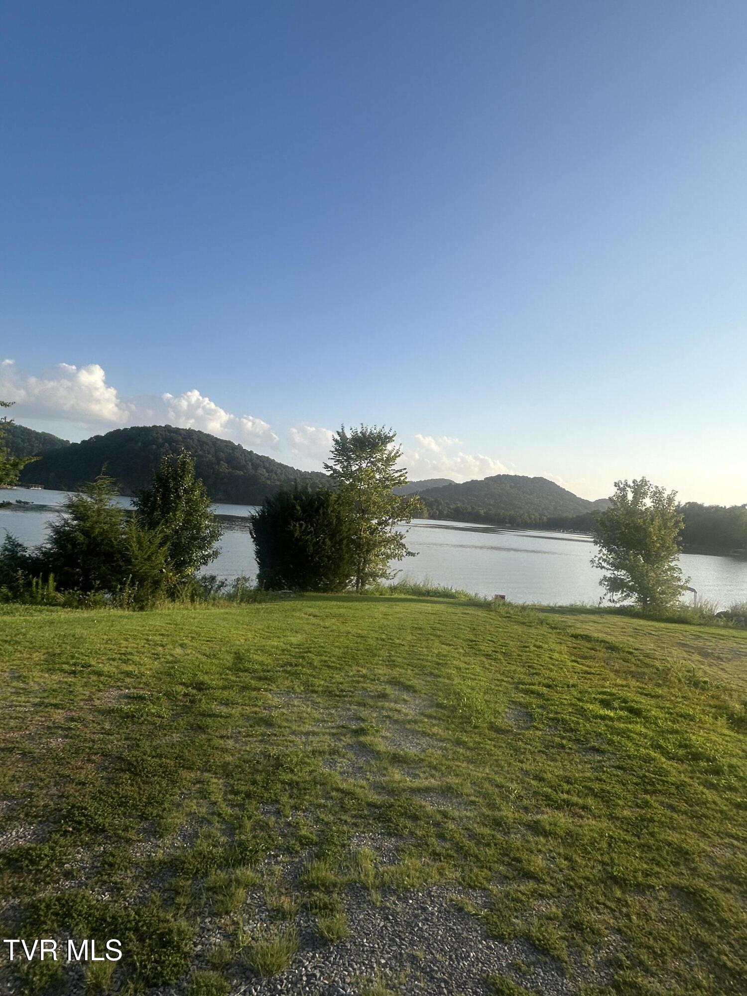 246 Cherokee Boat Dock Road Property Photo 37