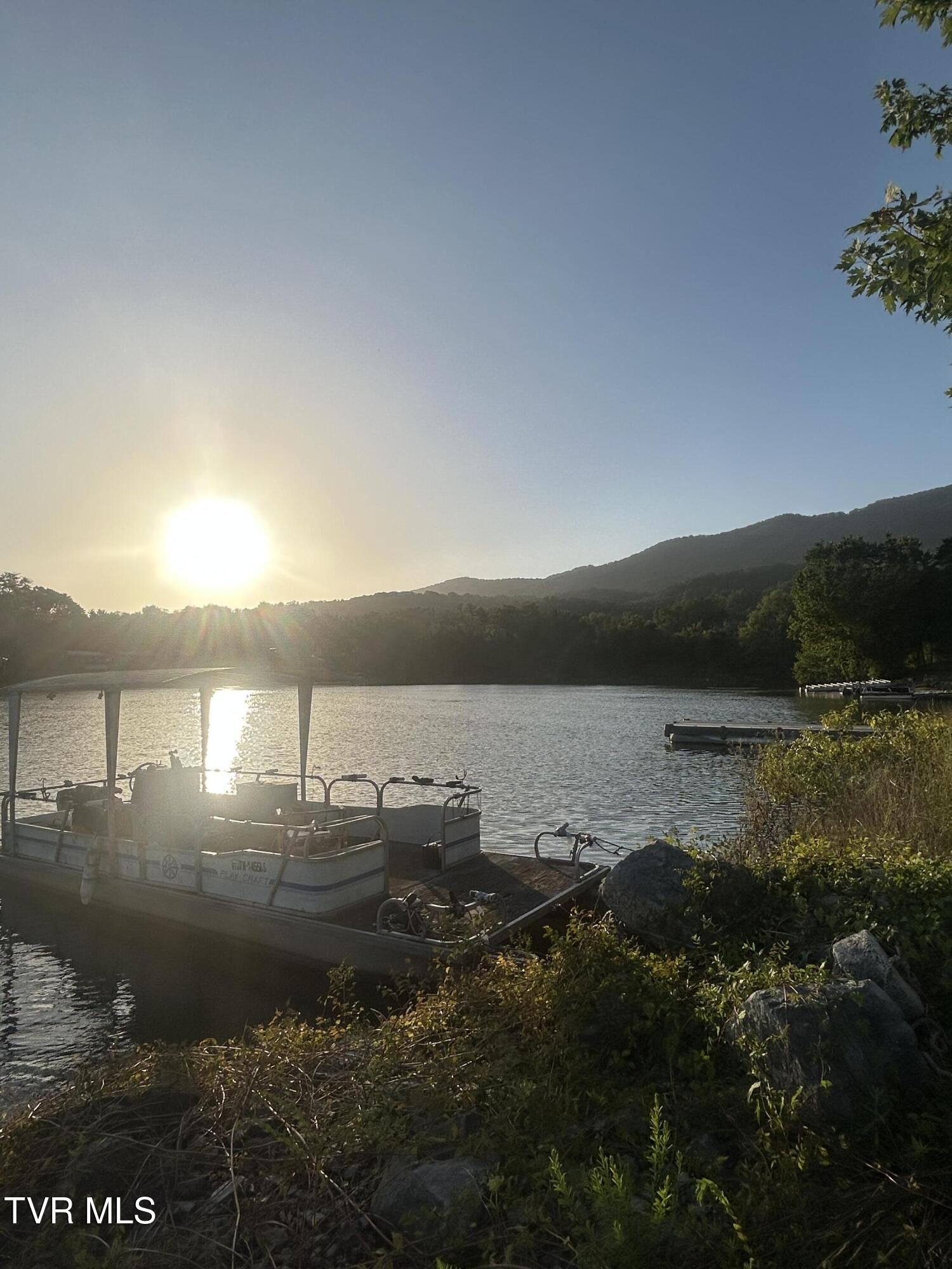 246 Cherokee Boat Dock Road Property Photo 42