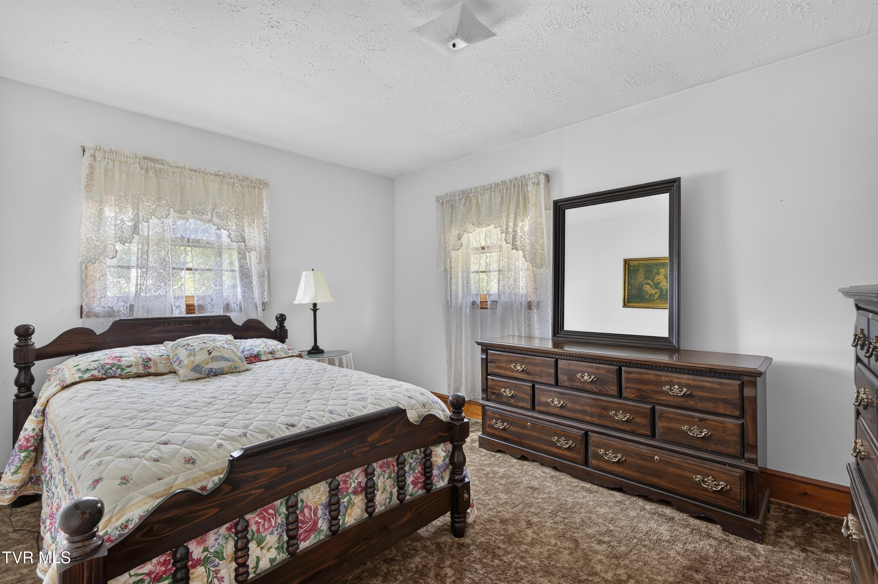 192 2nd Avenue Property Photo 18