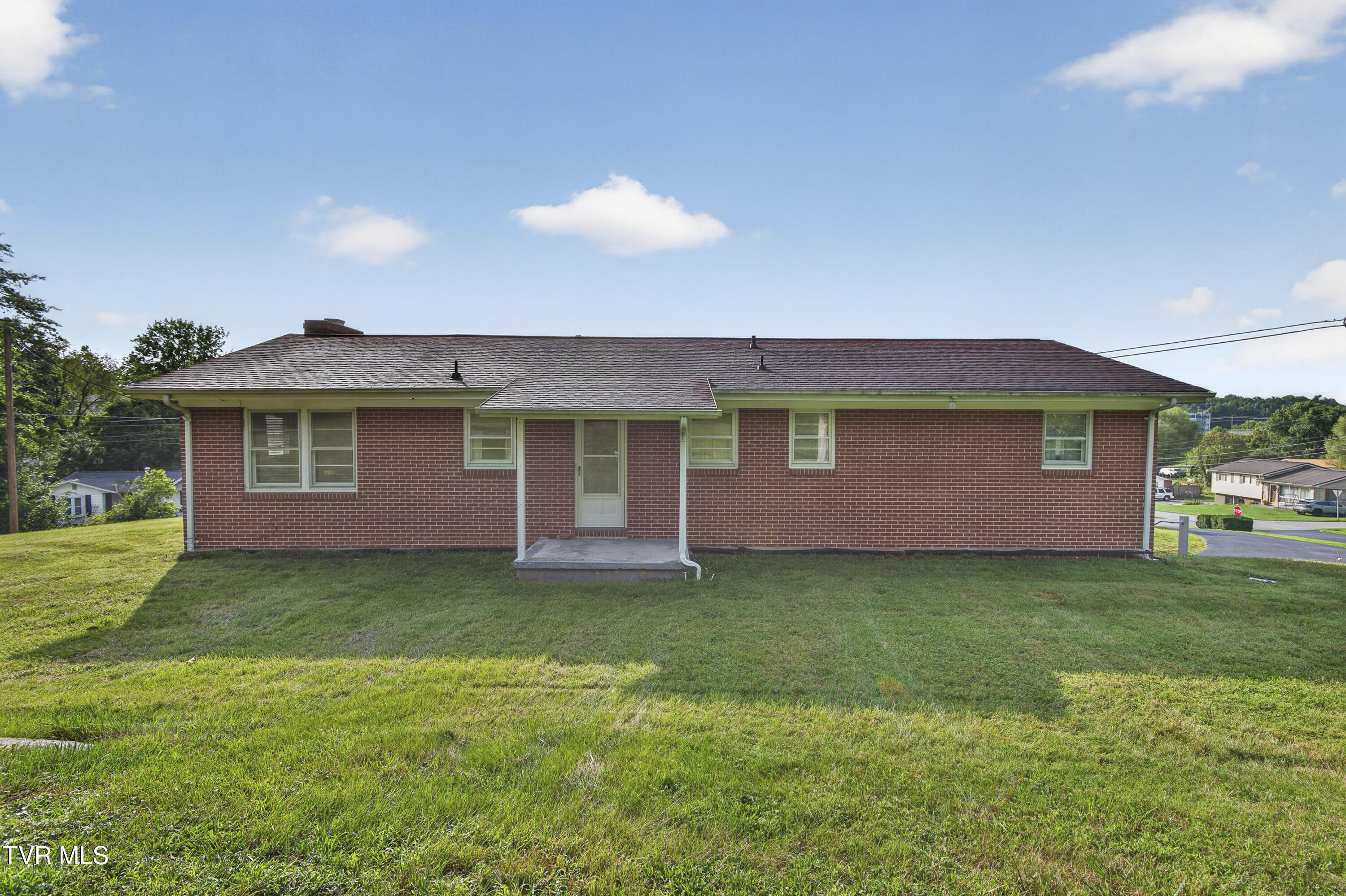 192 2nd Avenue Property Photo 30
