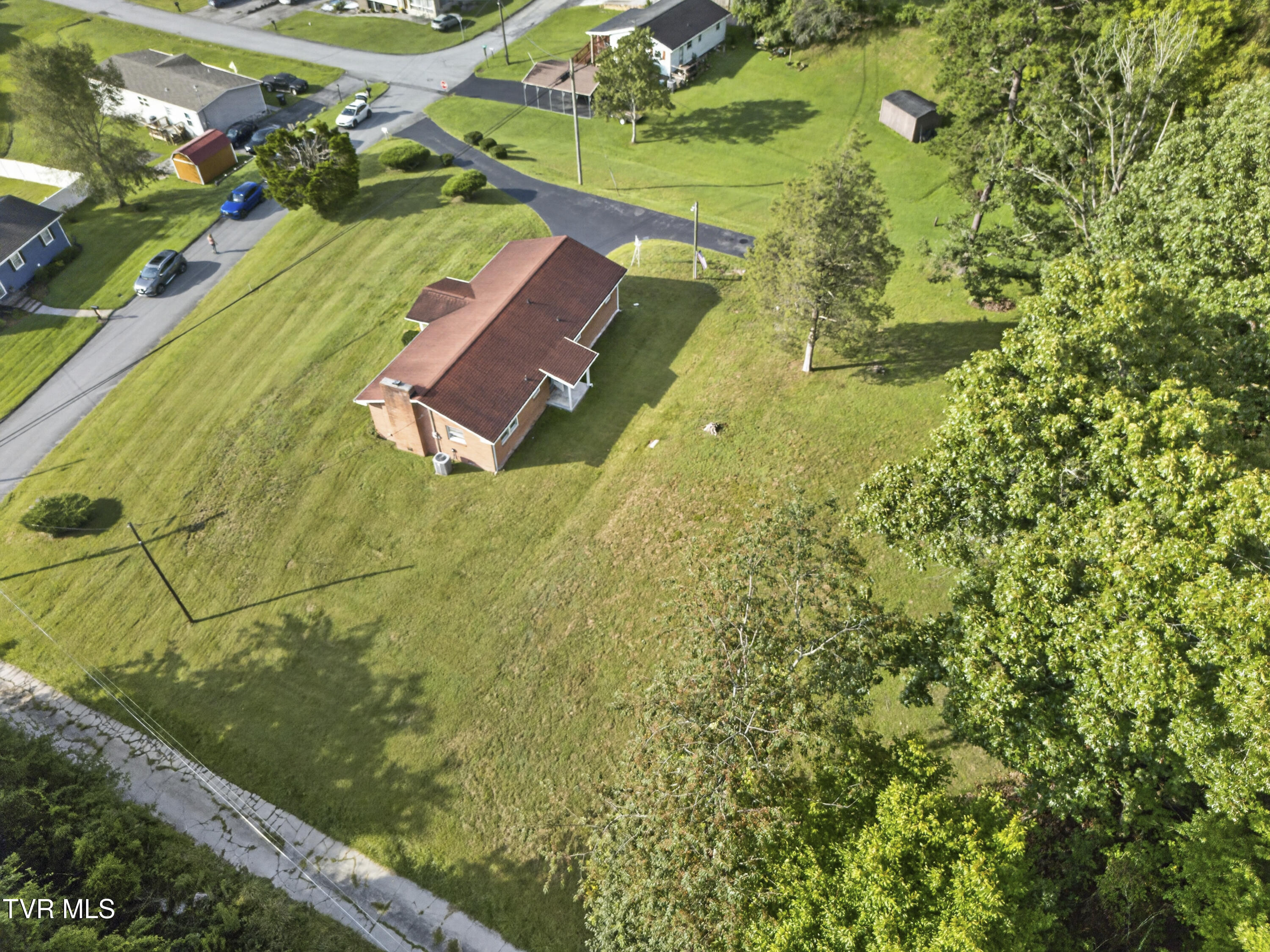 192 2nd Avenue Property Photo 32