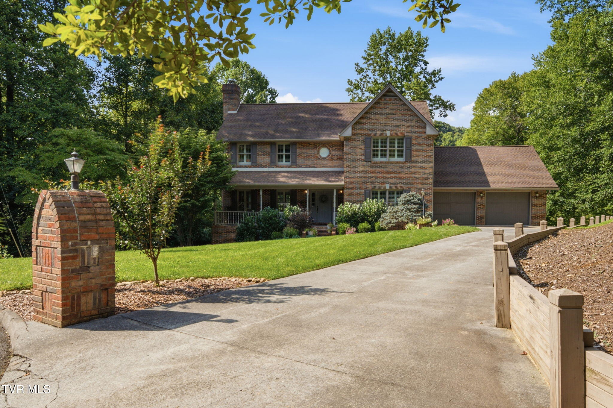 132 Winterbrook Drive Property Photo 1