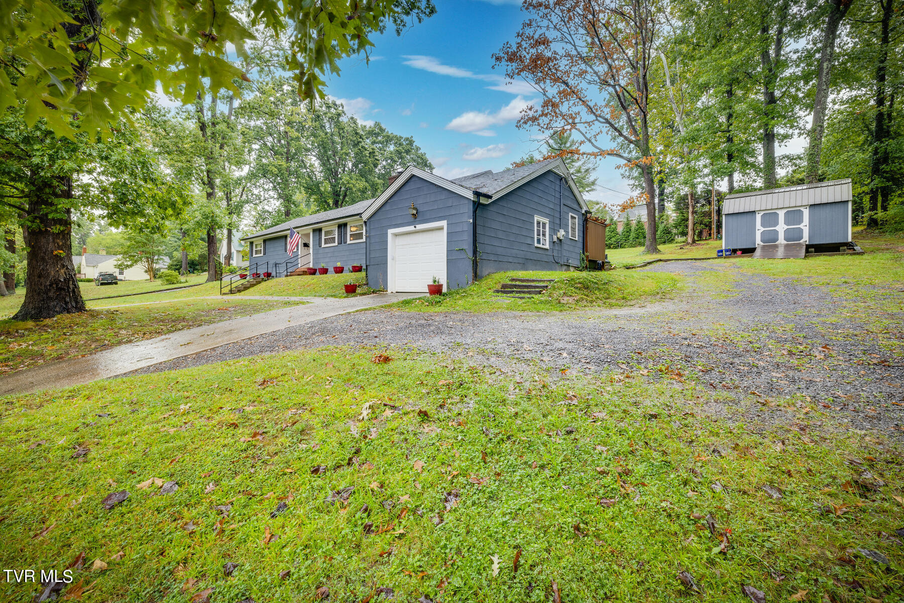 1268 Catawba Street Property Photo 3