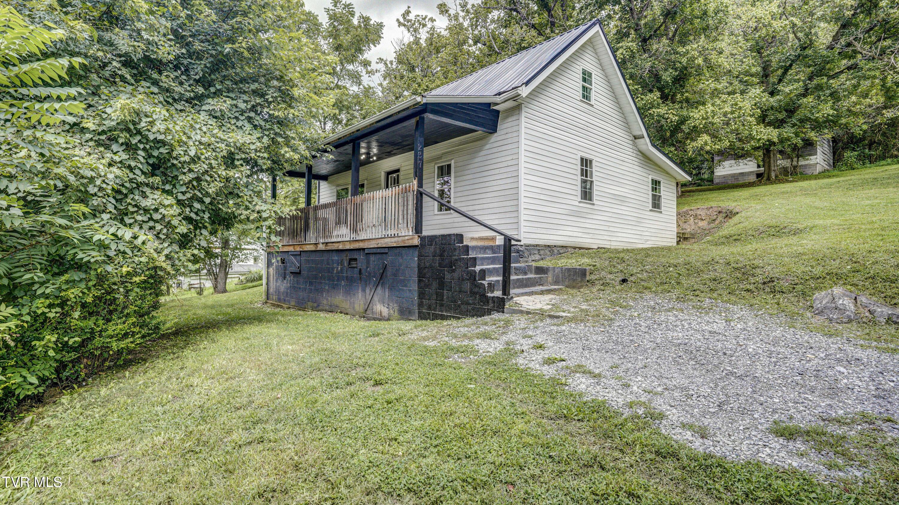 237 Lucy Road Property Photo 1
