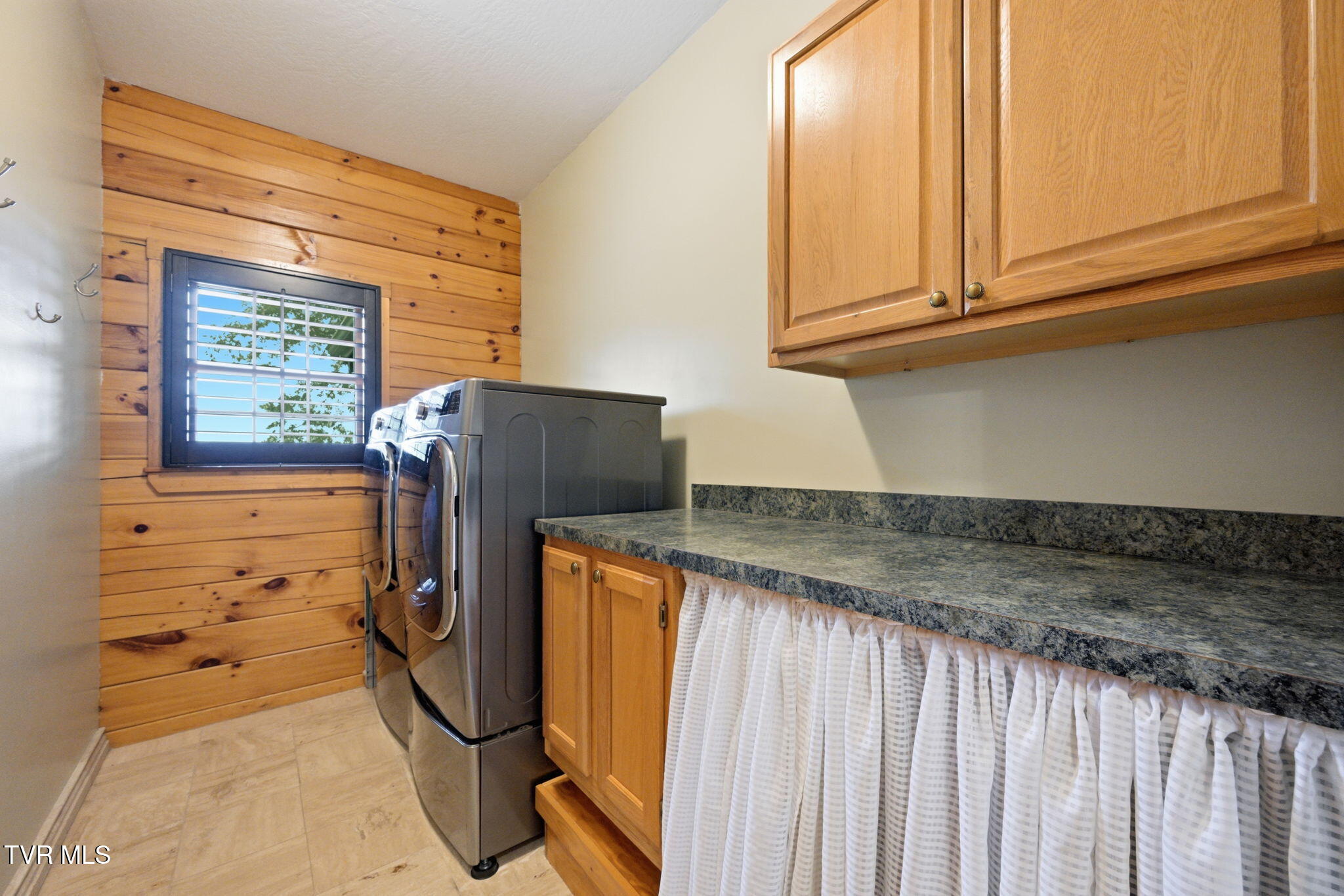 329 Harbor View Road Property Photo 19