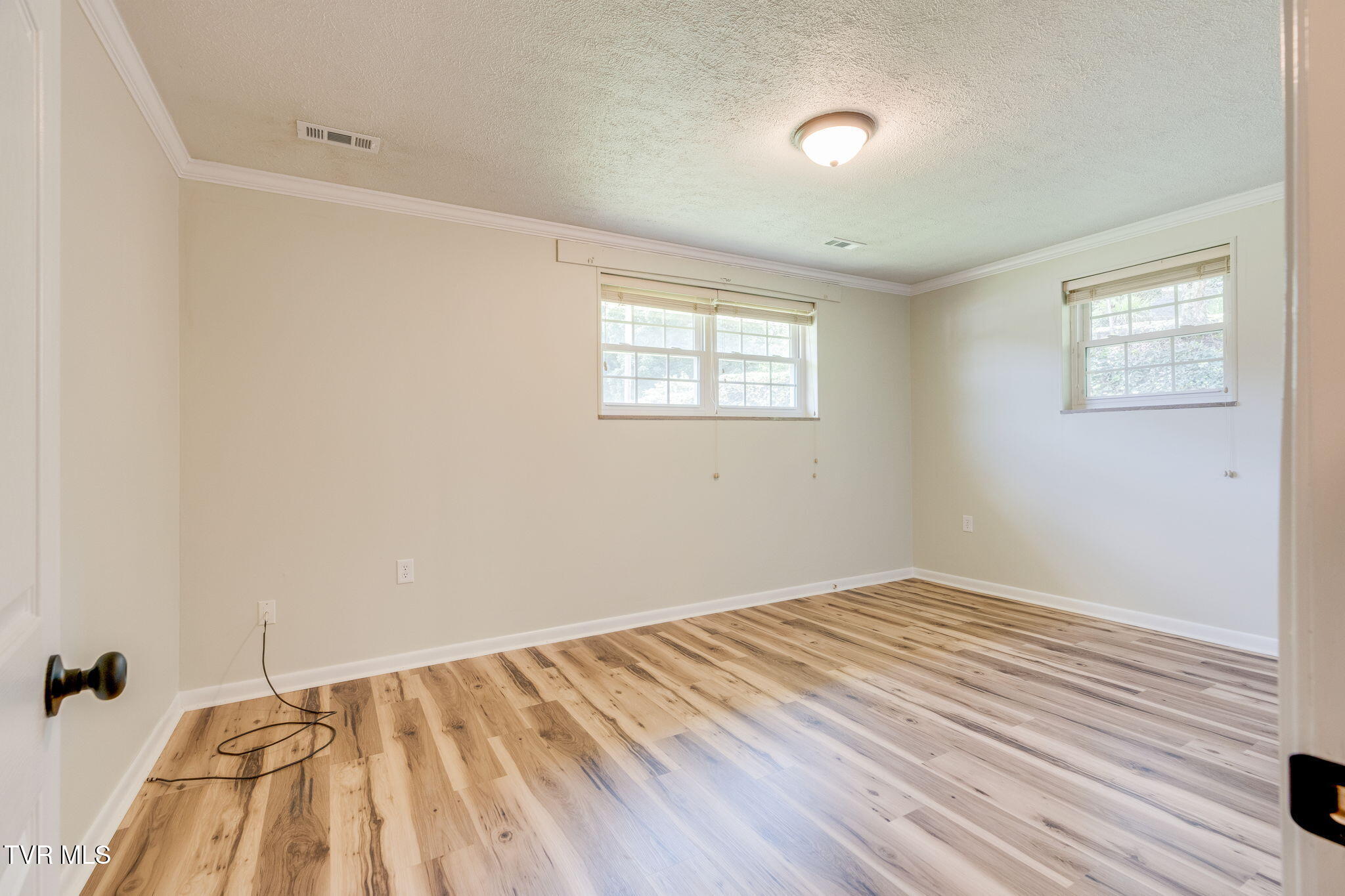 100 Hickory Drive Property Photo 13