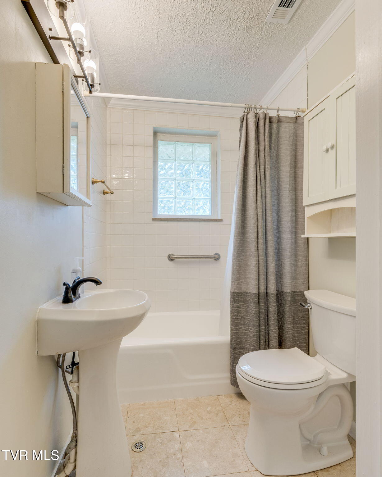100 Hickory Drive Property Photo 19