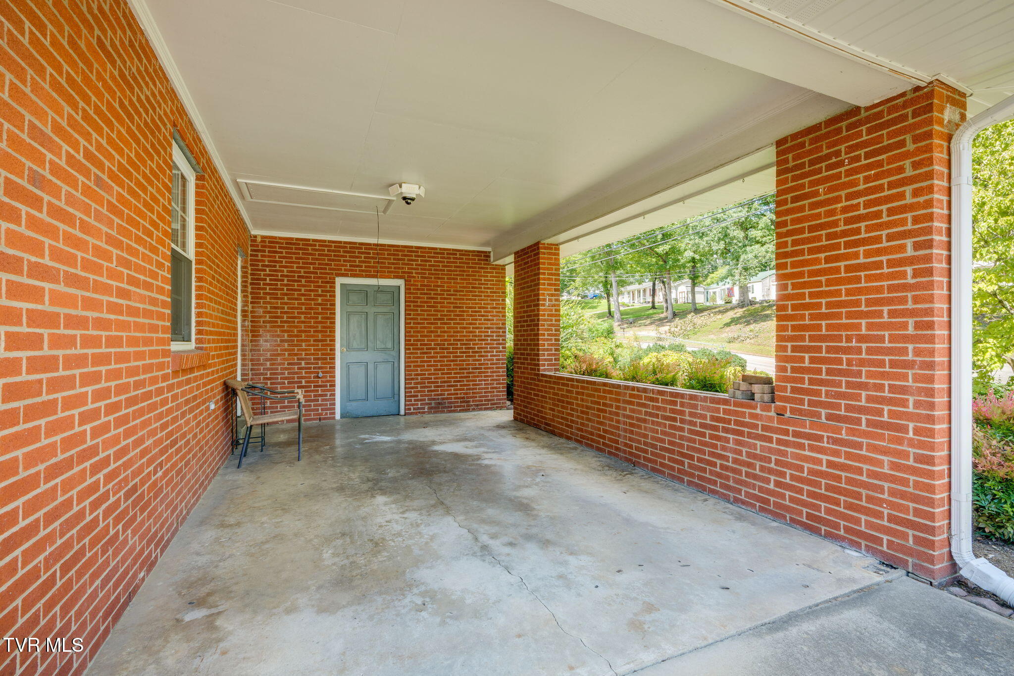 100 Hickory Drive Property Photo 22