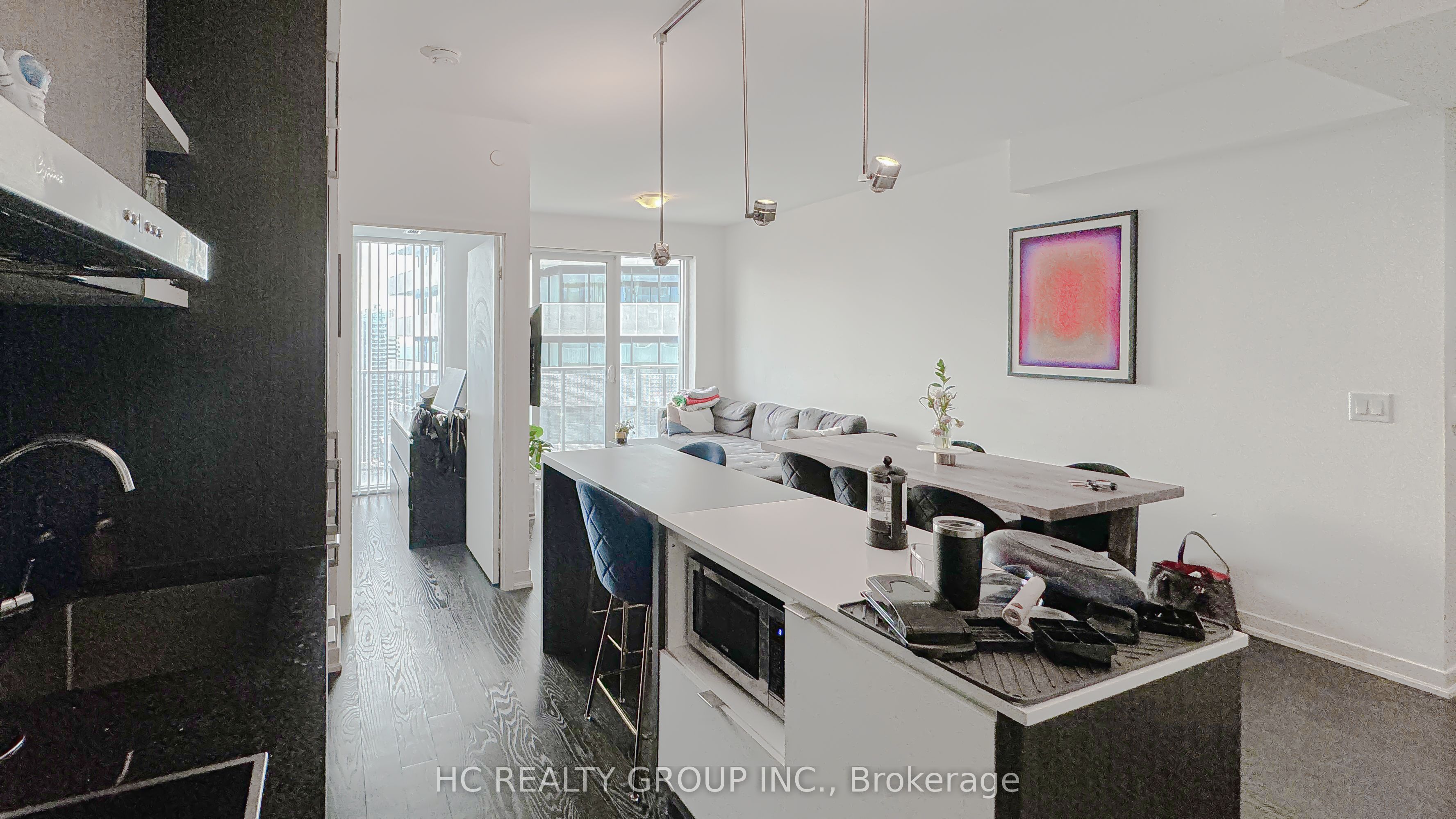 #6506 - 100 Harbour Street Property Photo 7