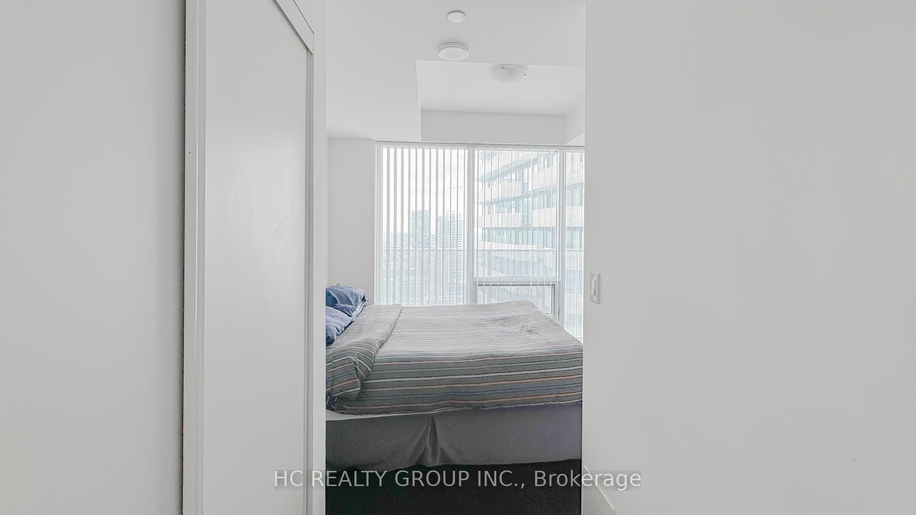 #6506 - 100 Harbour Street Property Photo 12