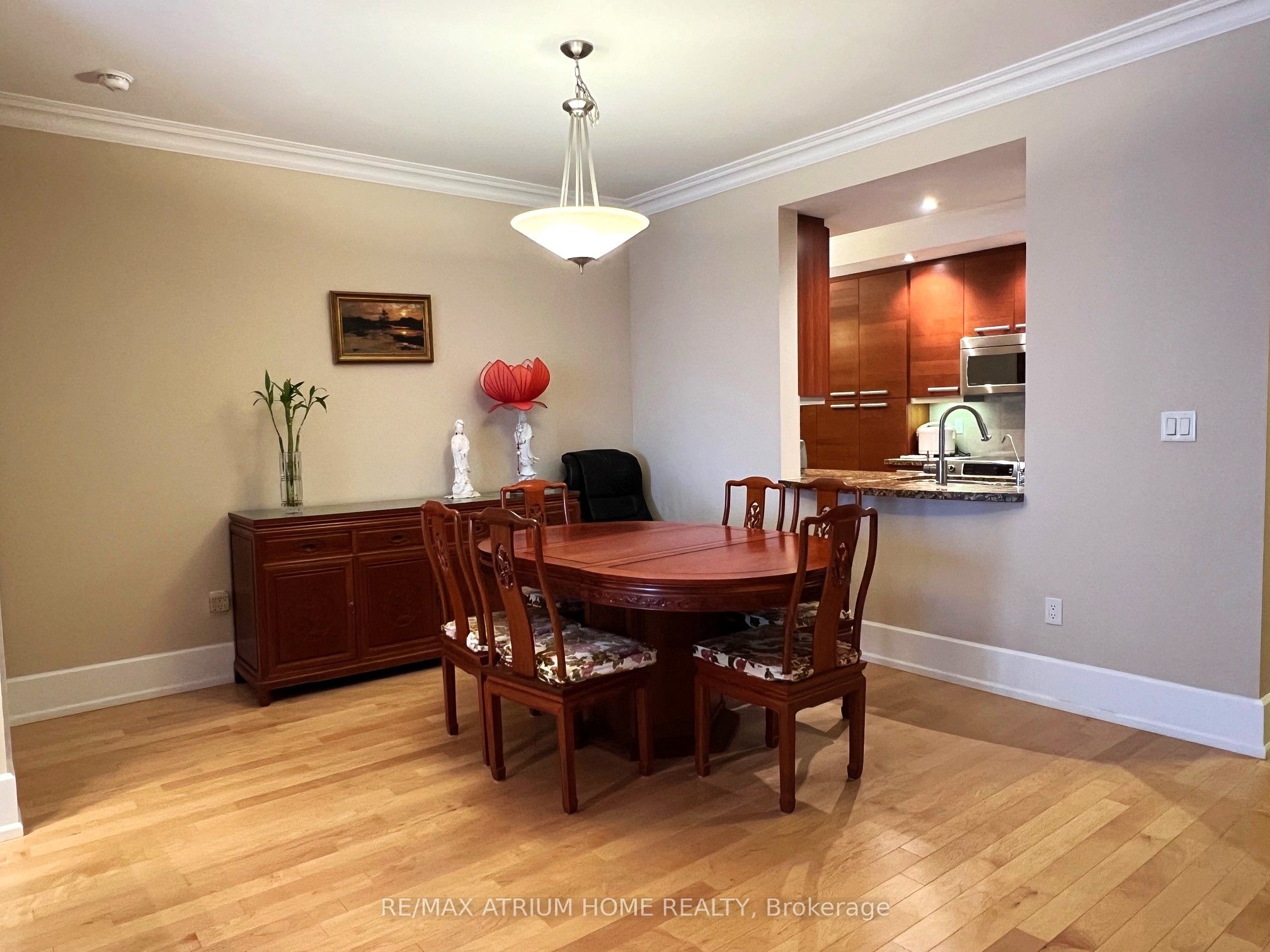 #1705 - 662 Sheppard Avenue Property Photo 6