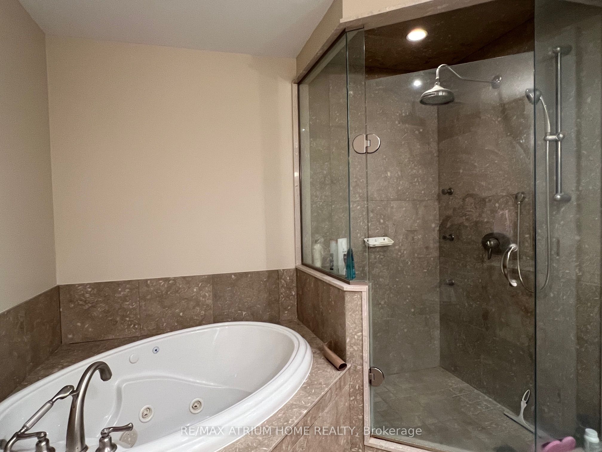 #1705 - 662 Sheppard Avenue Property Photo 16