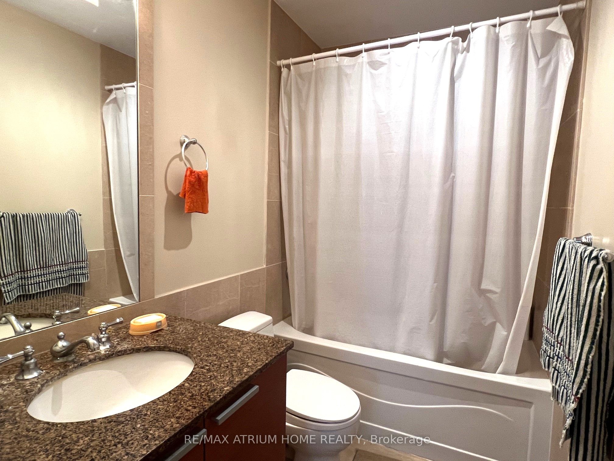 #1705 - 662 Sheppard Avenue Property Photo 18