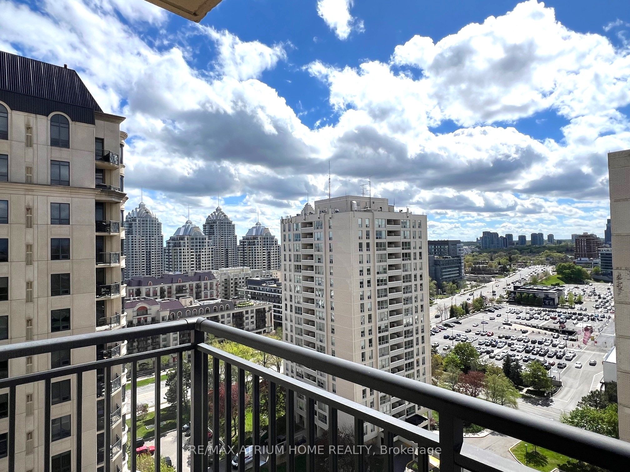 #1705 - 662 Sheppard Avenue Property Photo 20