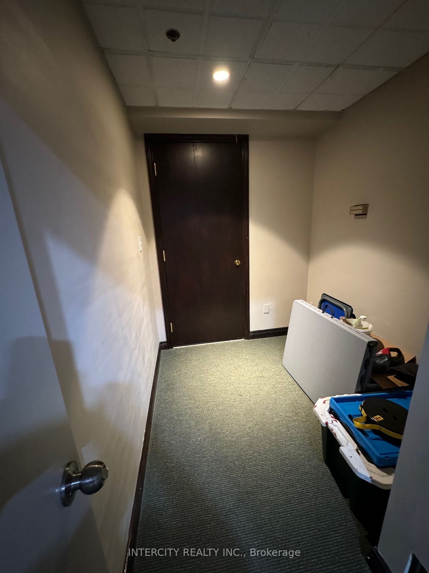 800 Sheppard Ave W Property Photo 7