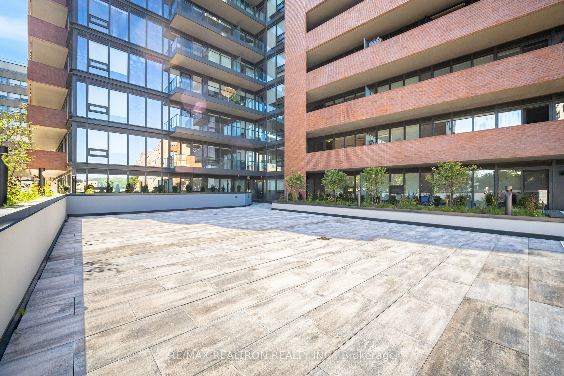 #1111 - 2525 Bathurst Street Property Photo 30
