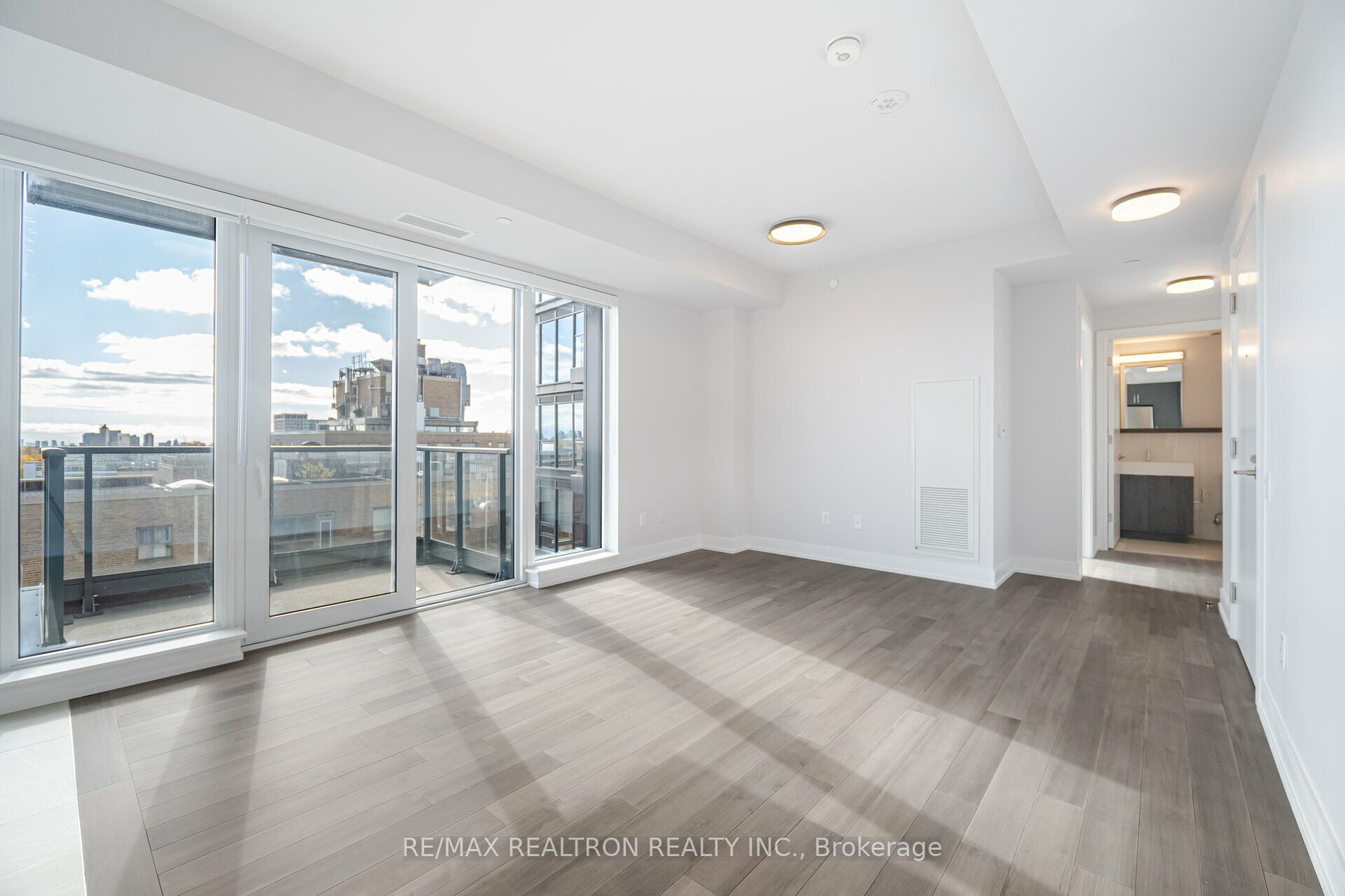 #1111 - 2525 Bathurst Street Property Photo 42