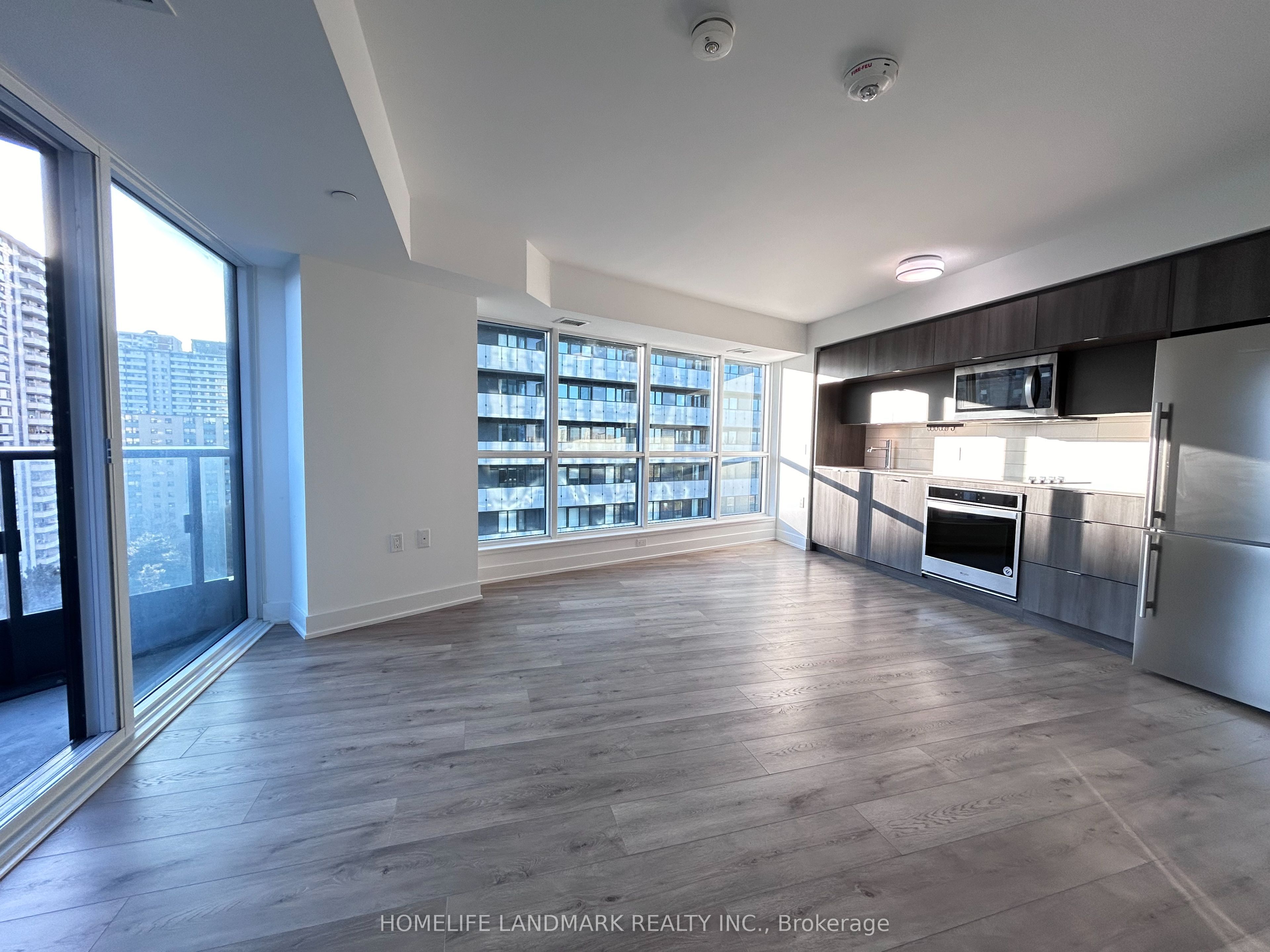 #1122 - 585 Bloor Street Property Photo 6