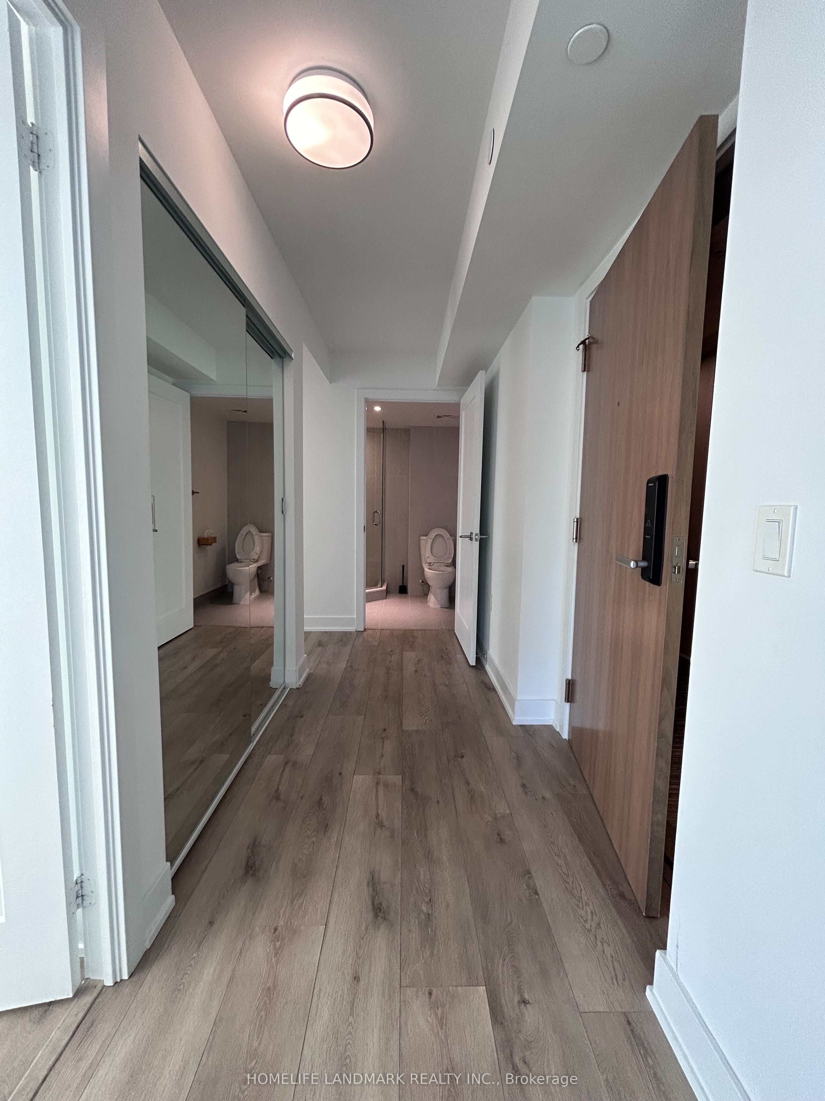 #1122 - 585 Bloor Street Property Photo 10
