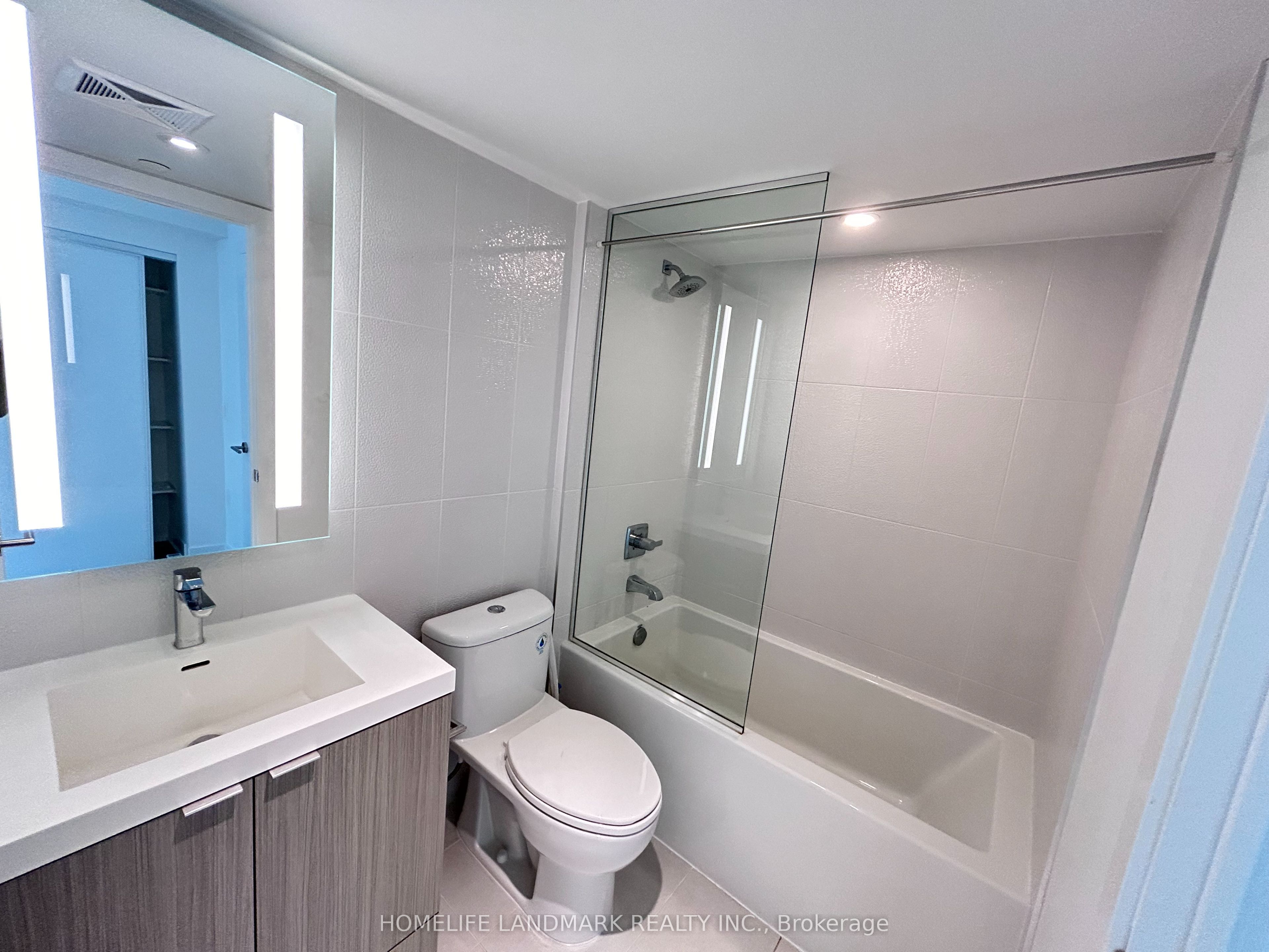 #1122 - 585 Bloor Street Property Photo 22