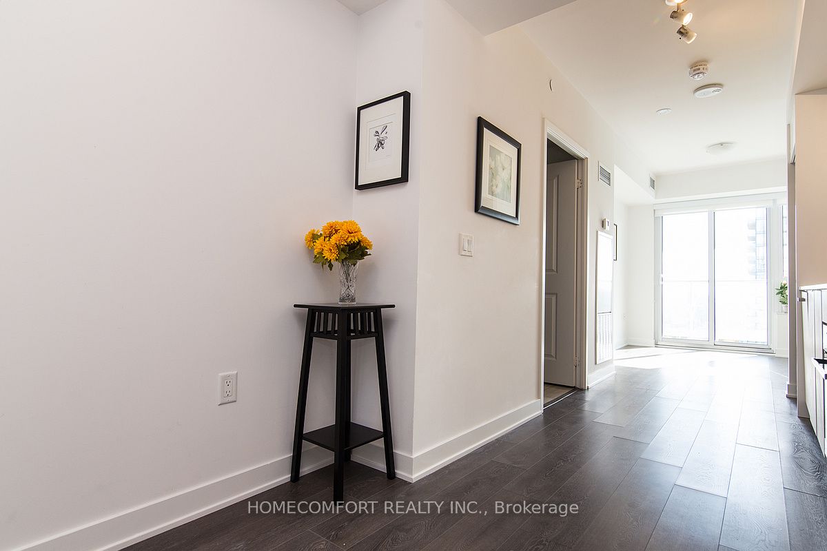 195 Redpath Ave 19 Property Photo 13