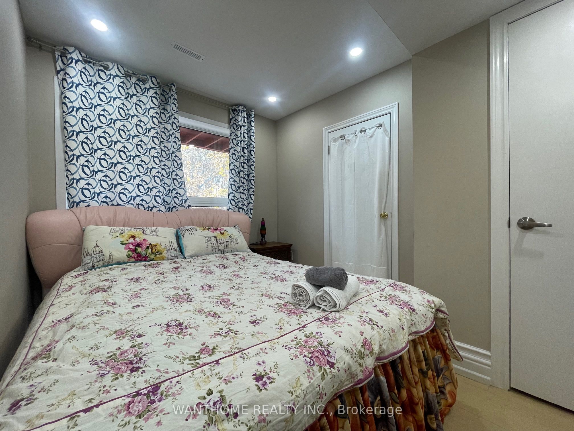 62 Banstock Drive Property Photo 4