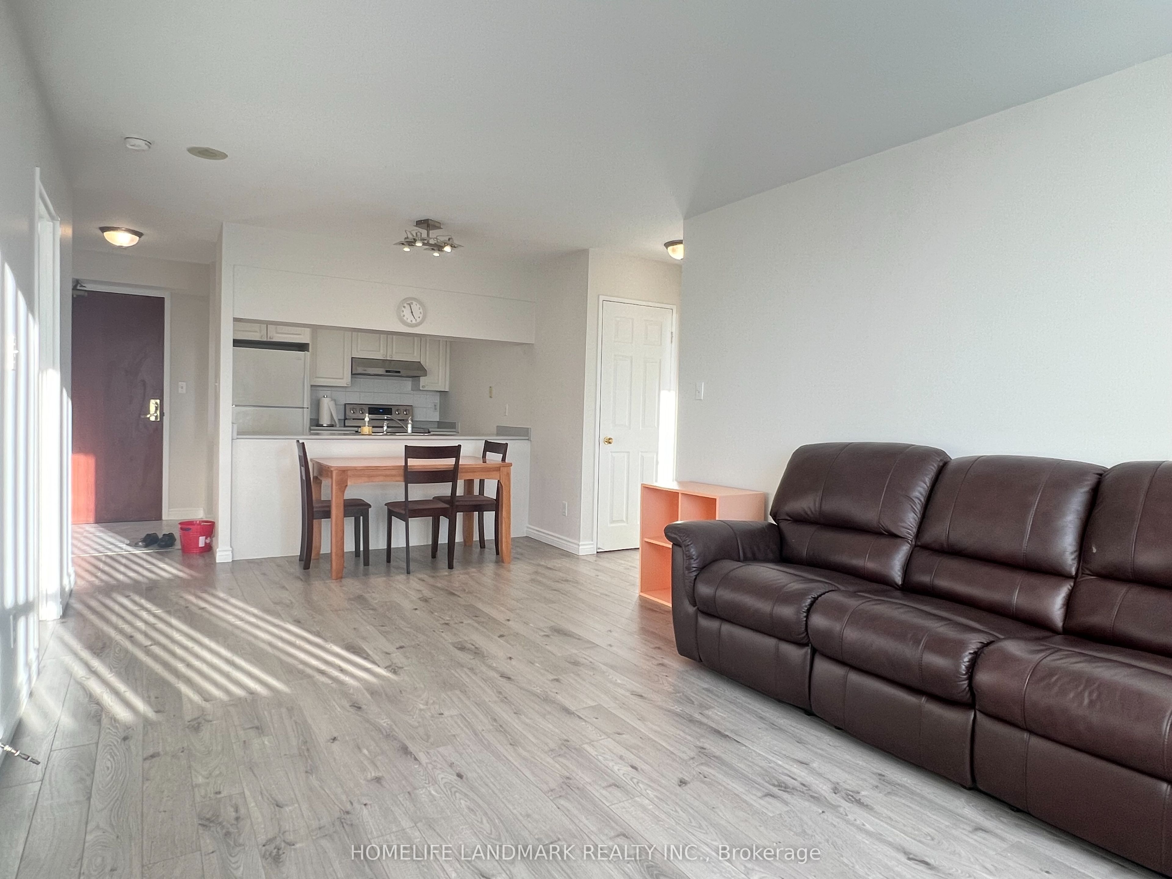 #1916 - 28 Empress Avenue Property Photo 2