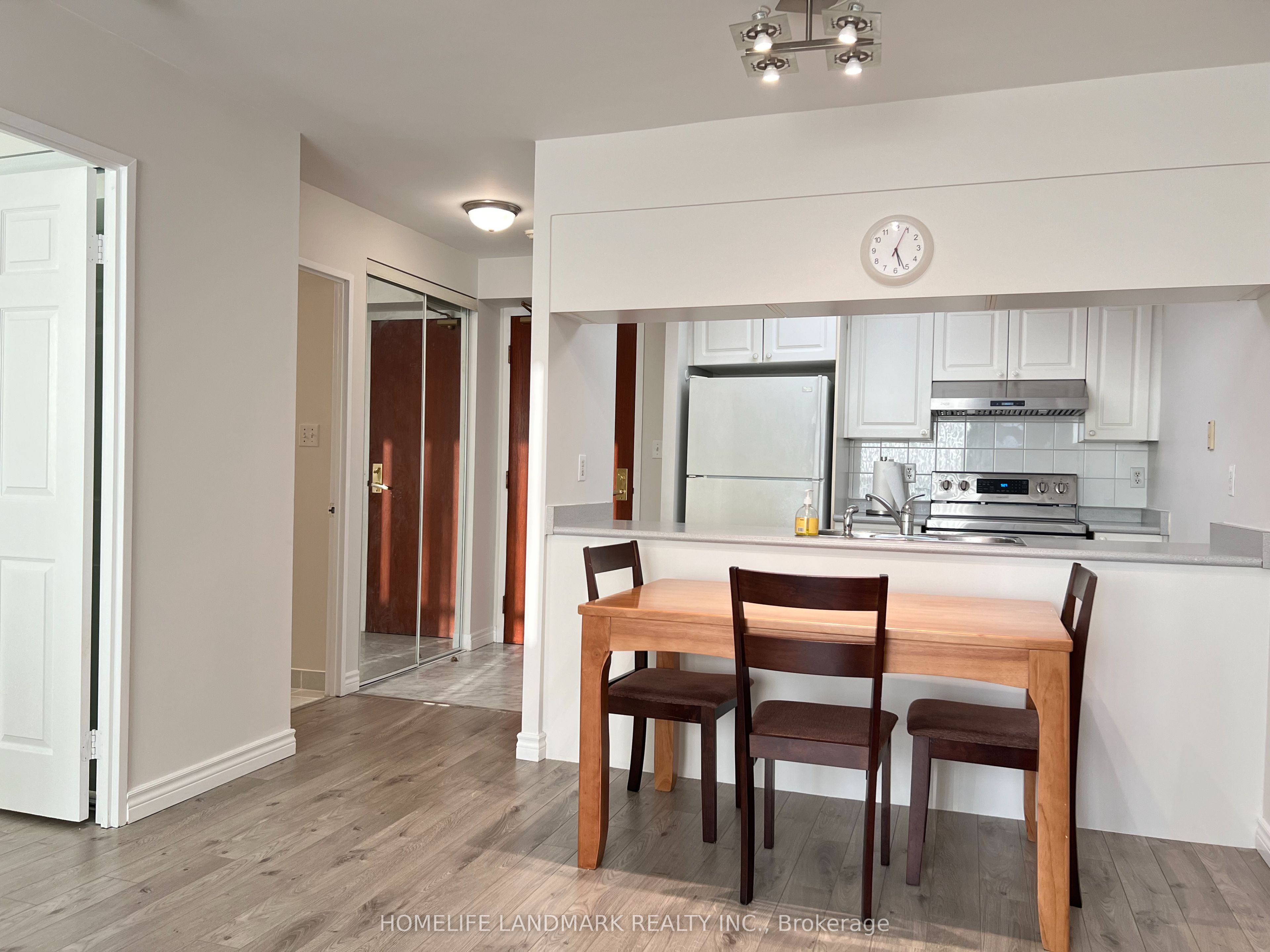 #1916 - 28 Empress Avenue Property Photo 4