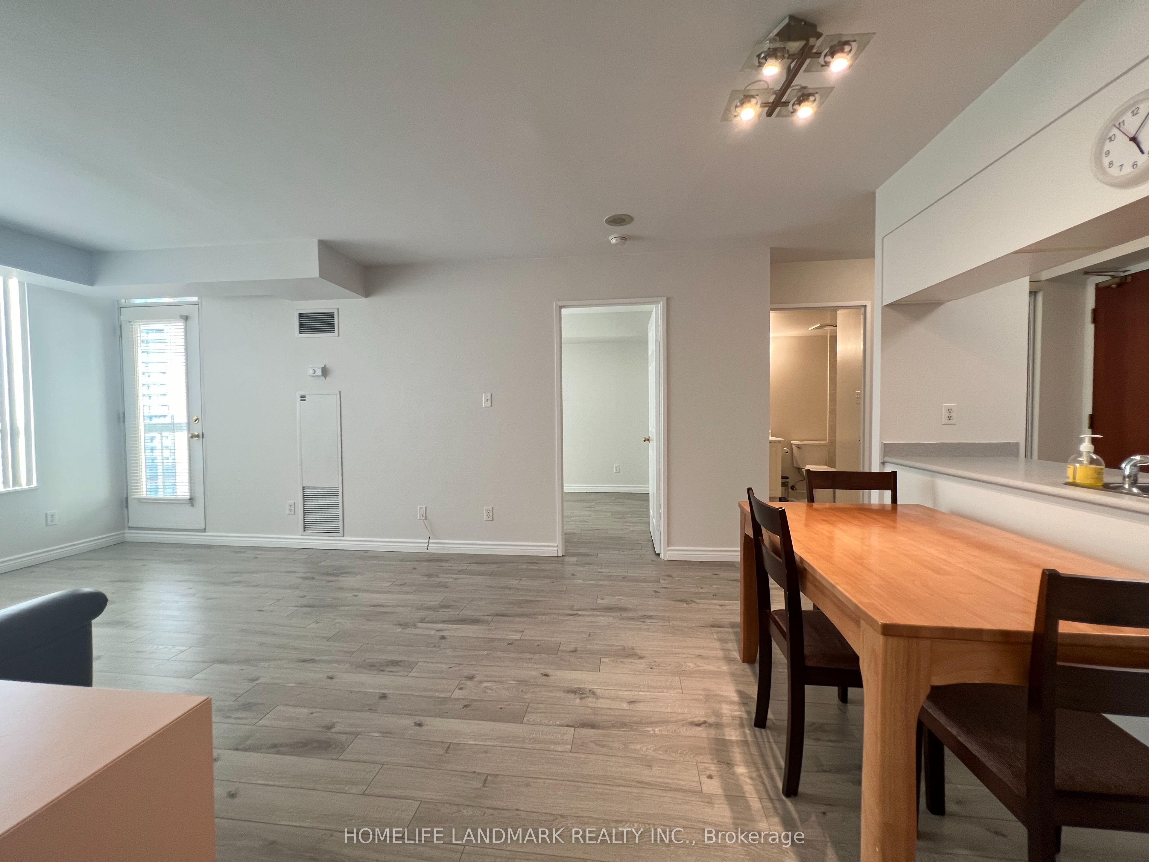 #1916 - 28 Empress Avenue Property Photo 10