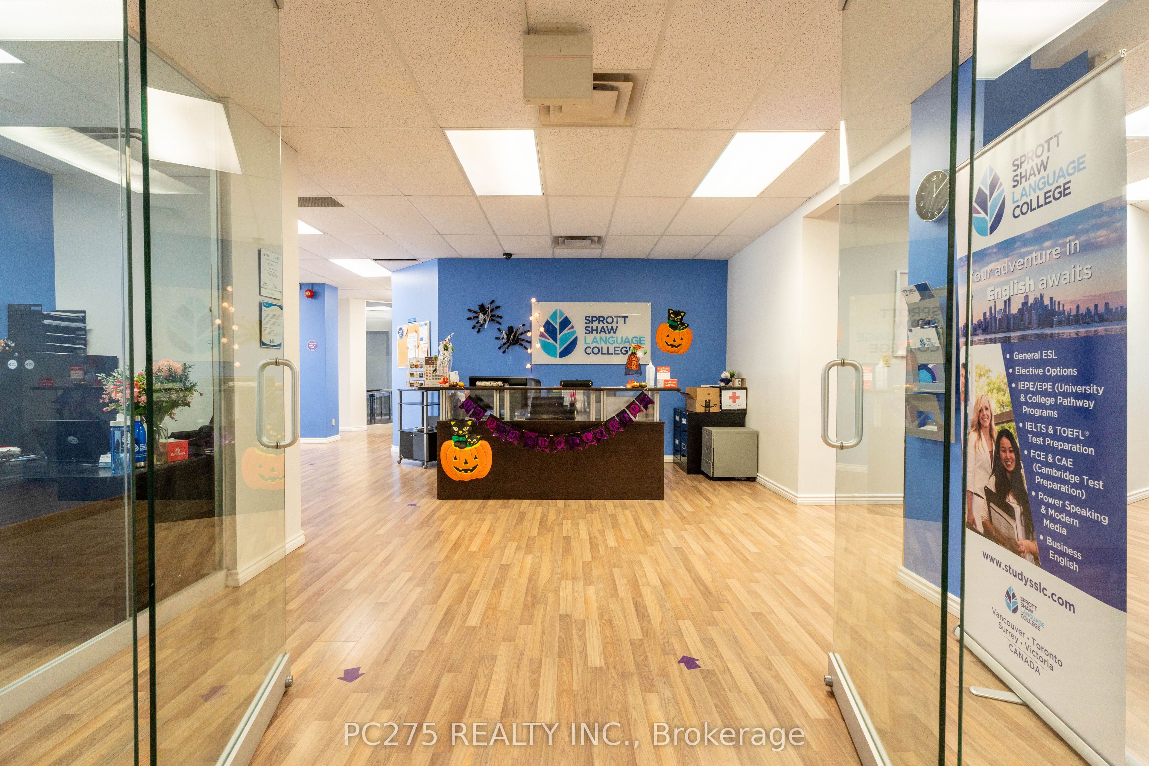 #900 - 120 Eglinton Avenue Property Photo 6