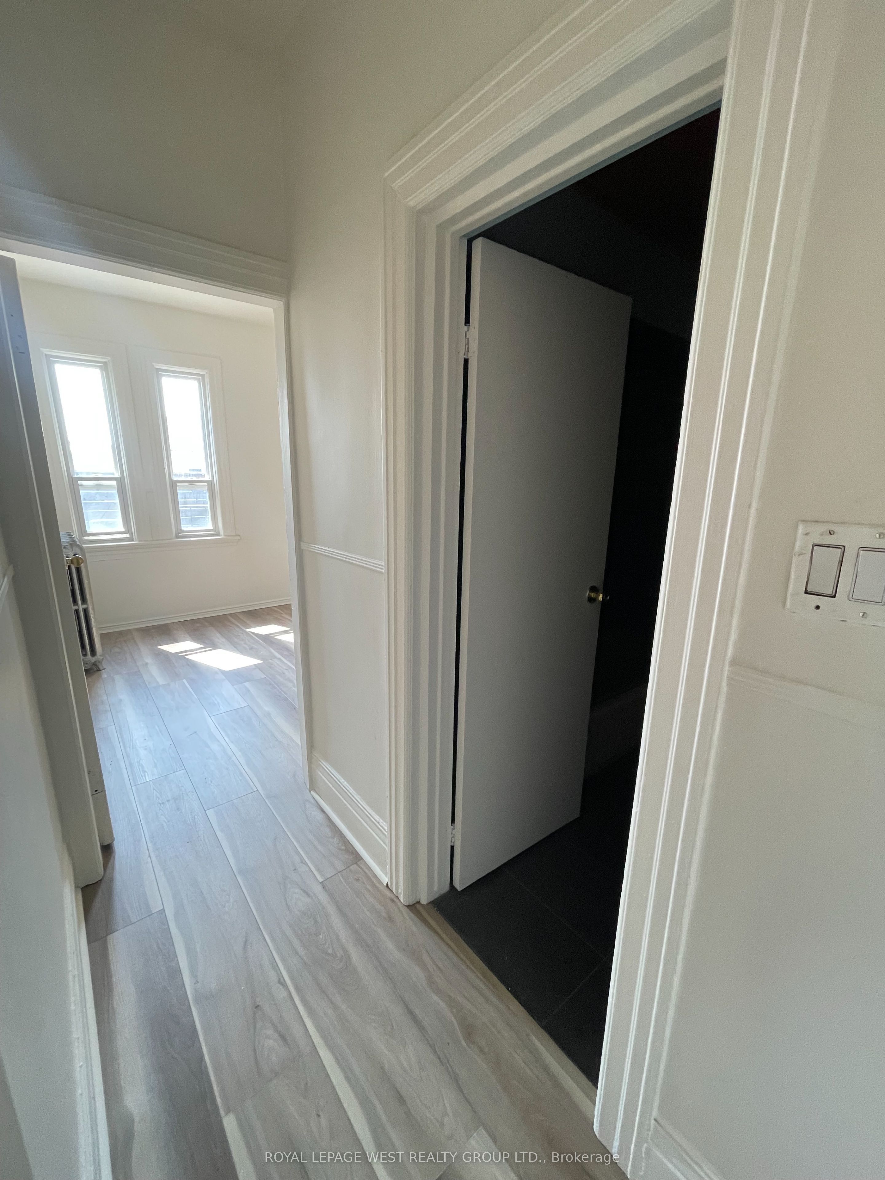#unit #2 - 1159 Dundas Street Property Photo 7