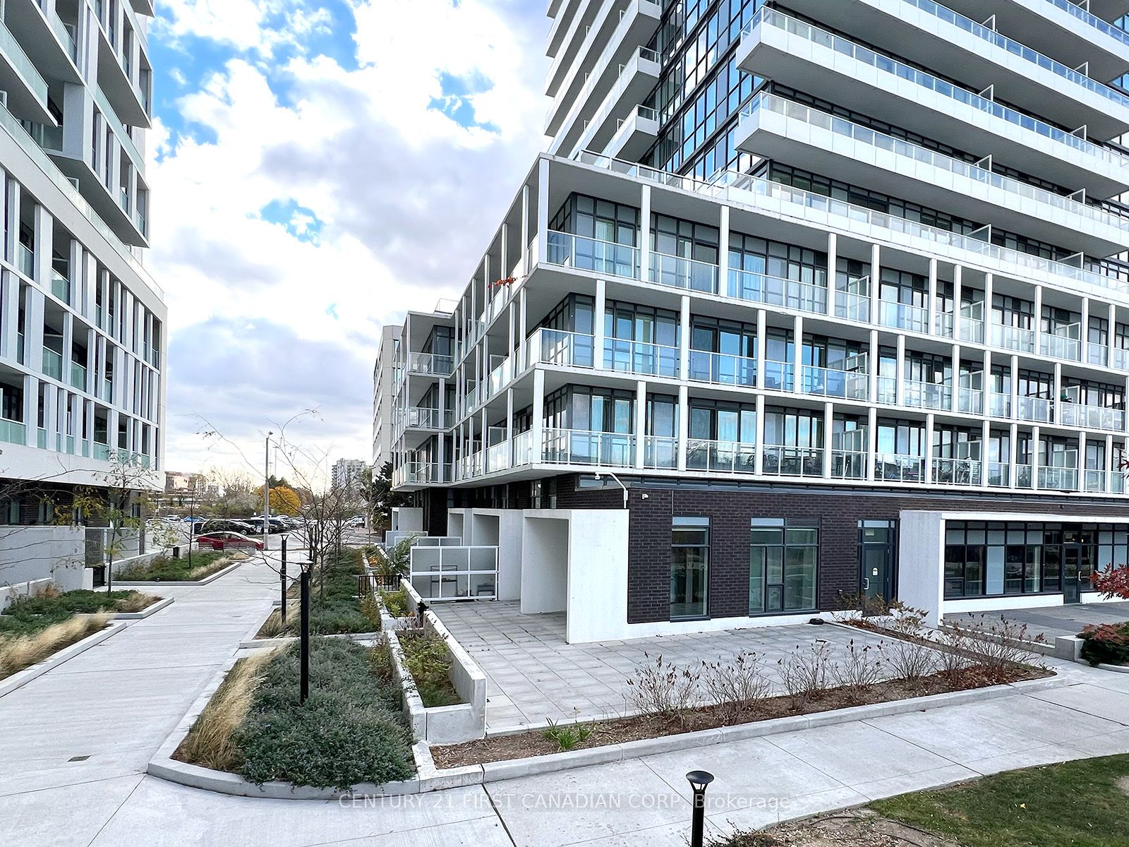 #107 - 180 Fairview Mall Drive Property Photo 12