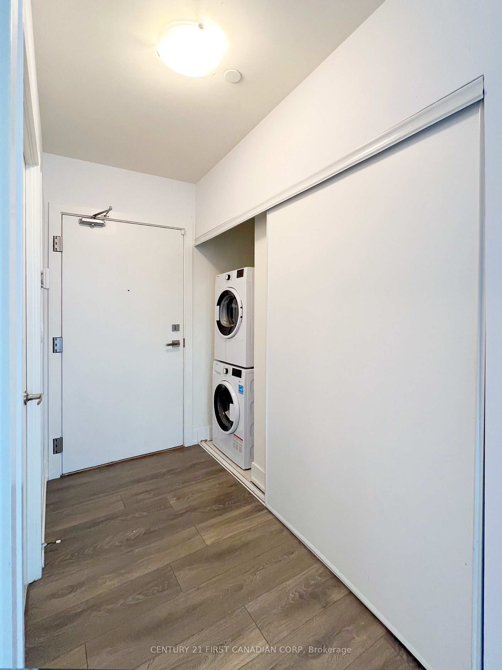 #107 - 180 Fairview Mall Drive Property Photo 22