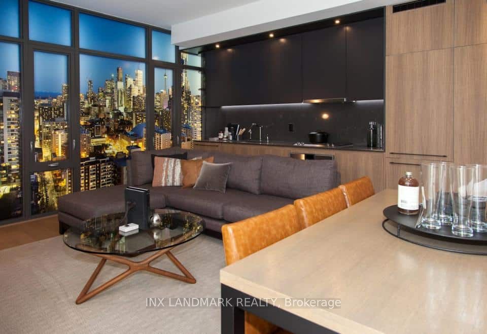 #2206 - 81 Wellesley Street Property Photo 3