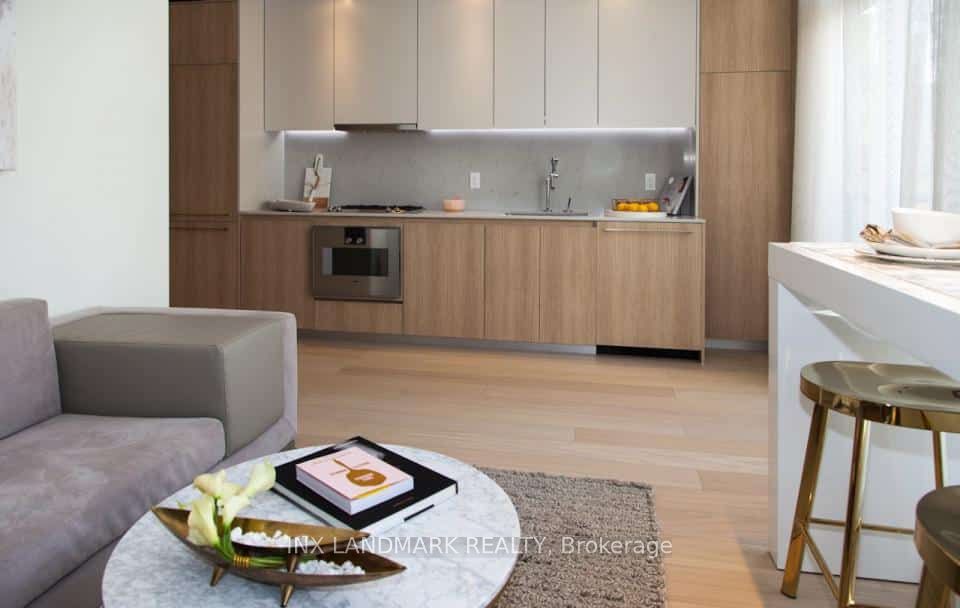 #2206 - 81 Wellesley Street Property Photo 4