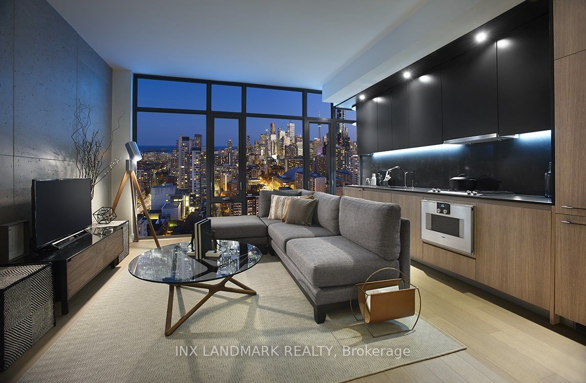 #2206 - 81 Wellesley Street Property Photo 5