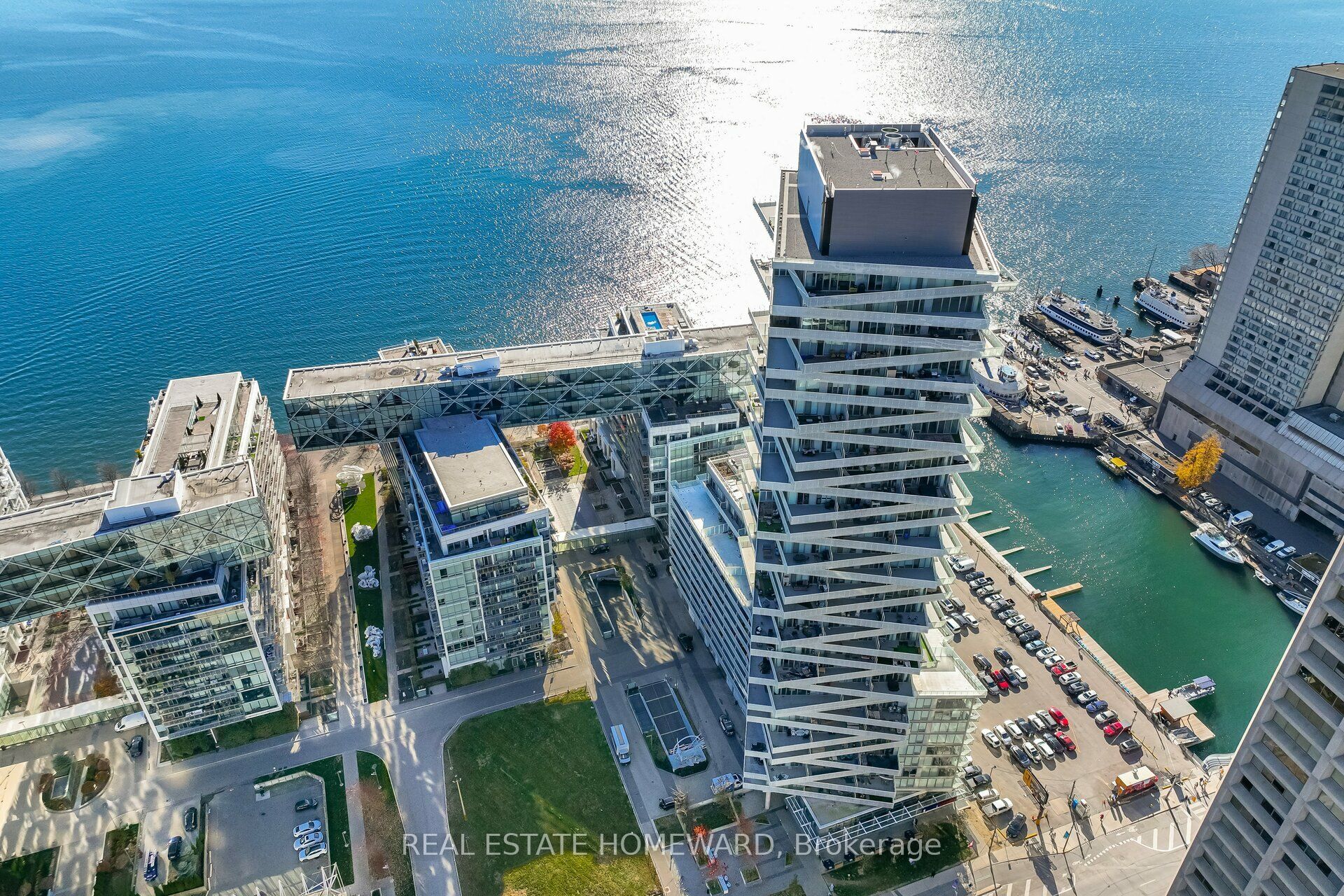 #902 - 29 Queens Quay Property Photo 1