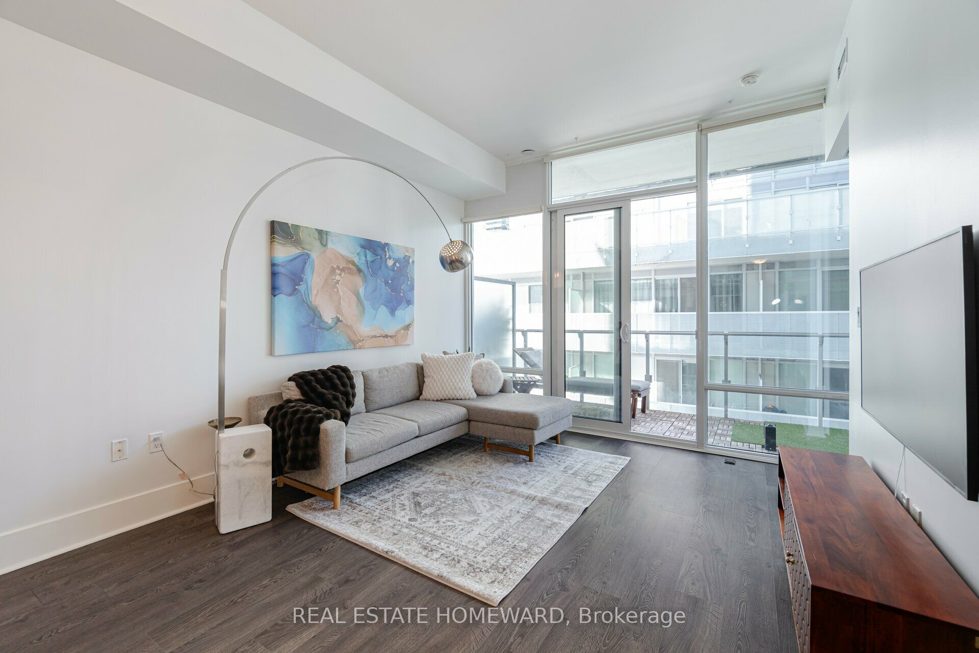 #902 - 29 Queens Quay Property Photo 14