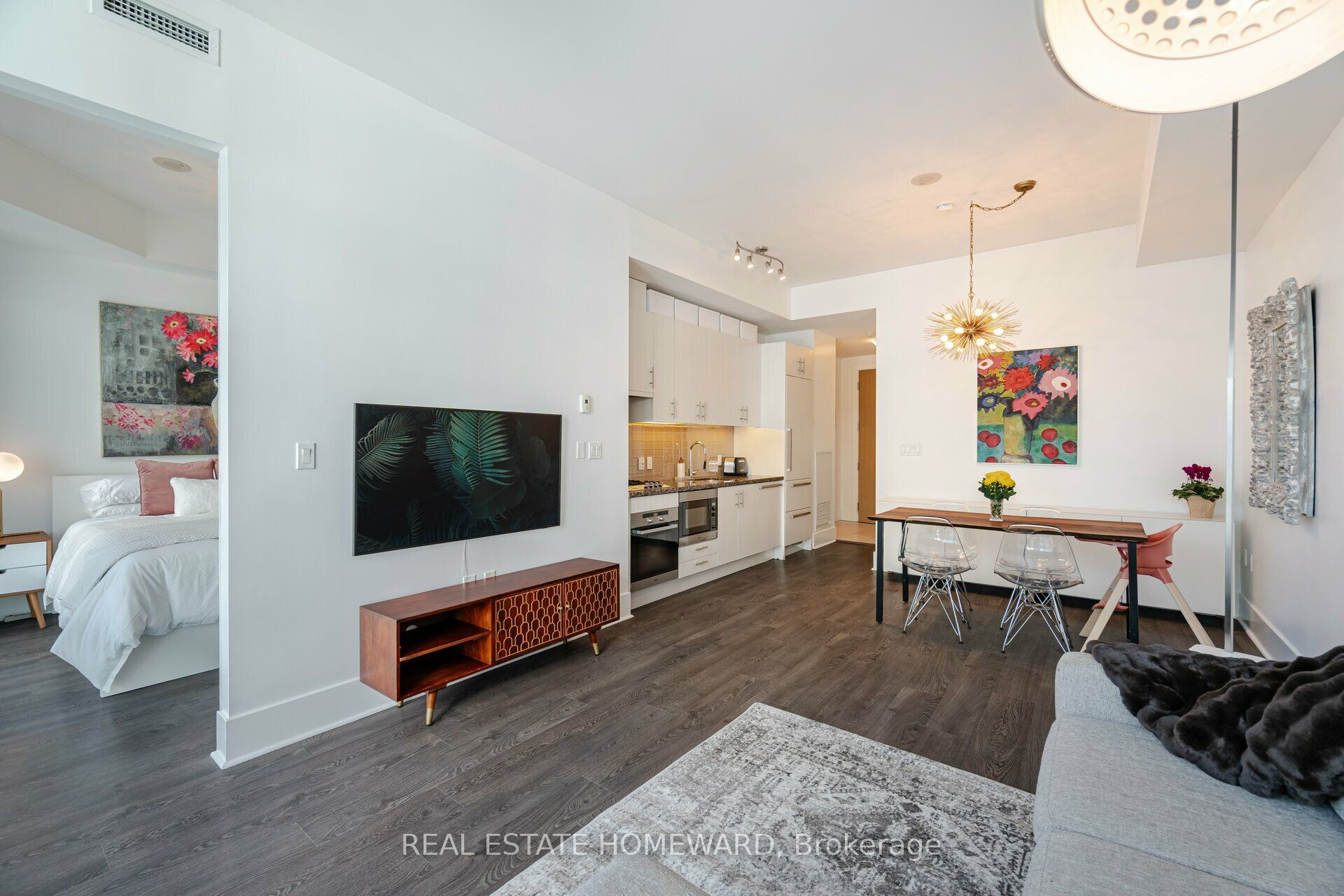 #902 - 29 Queens Quay Property Photo 19