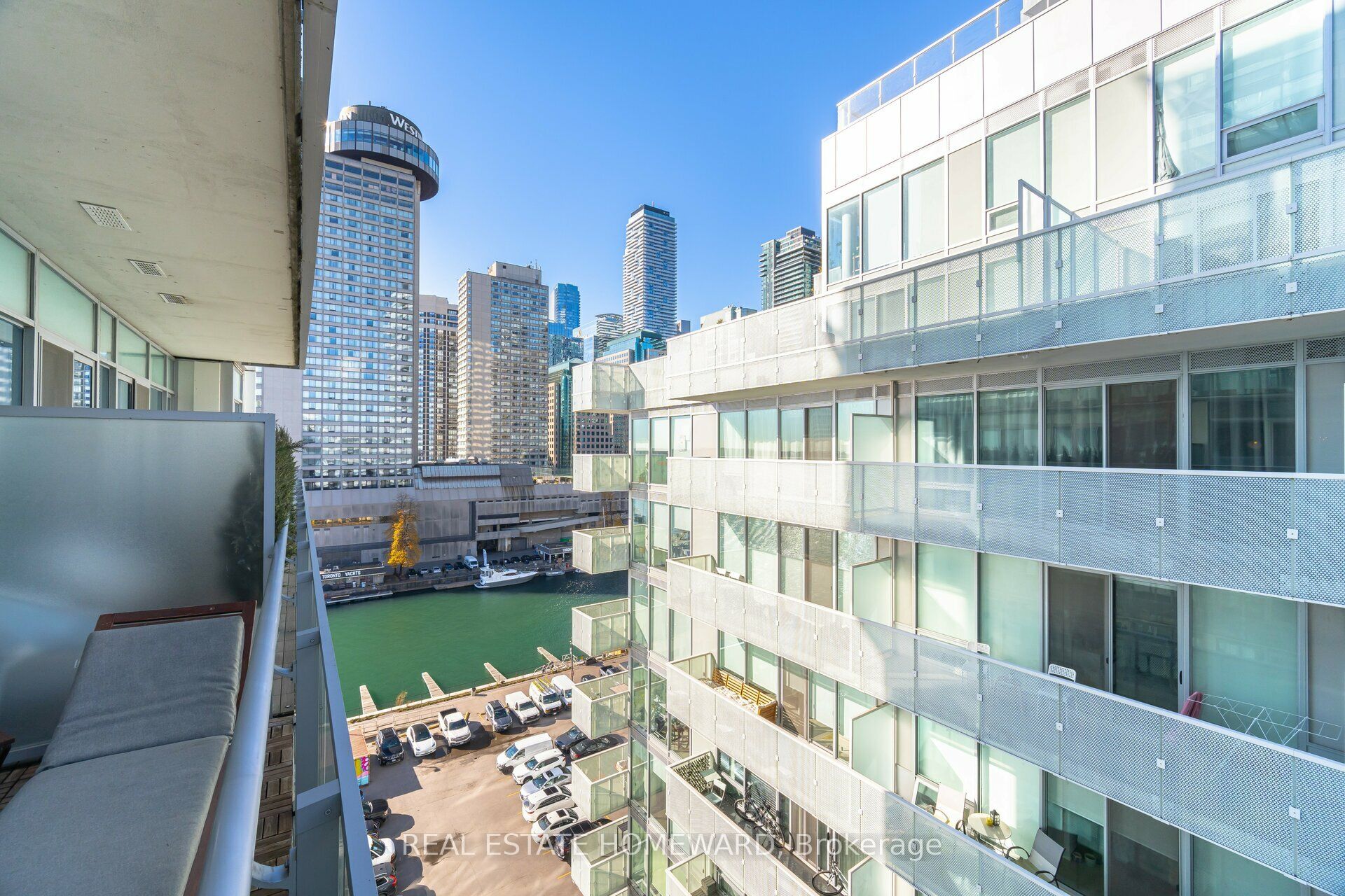 #902 - 29 Queens Quay Property Photo 29