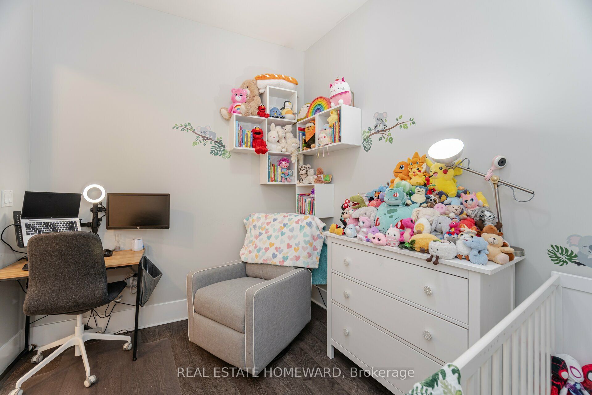 #902 - 29 Queens Quay Property Photo 34